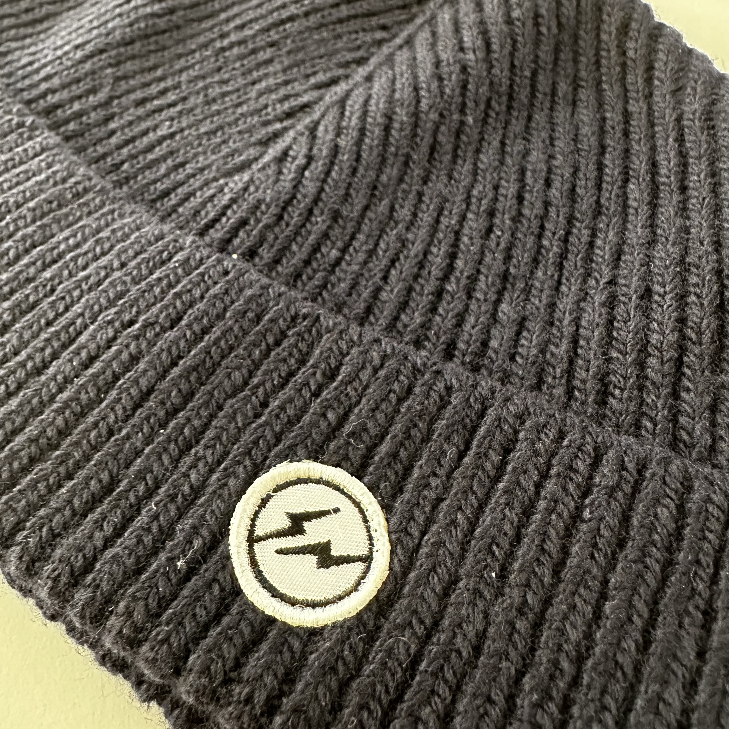 (Kids) Frgmt Mini Mini Logo Beanie Navy 착용 스타일