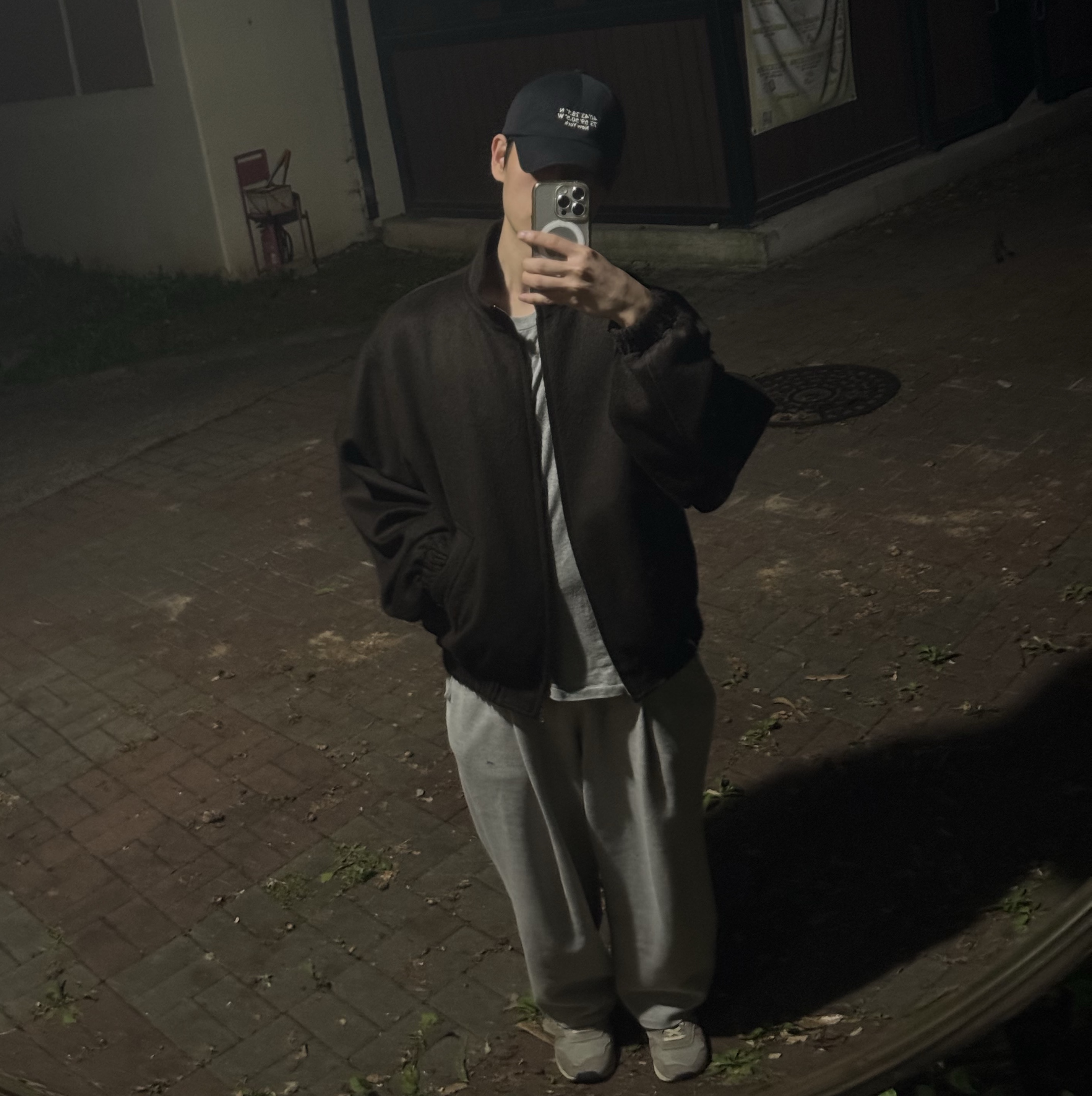 Auralee Baby Camel Flannel Zip Blouson Dark Brown 착용 스타일 - 4