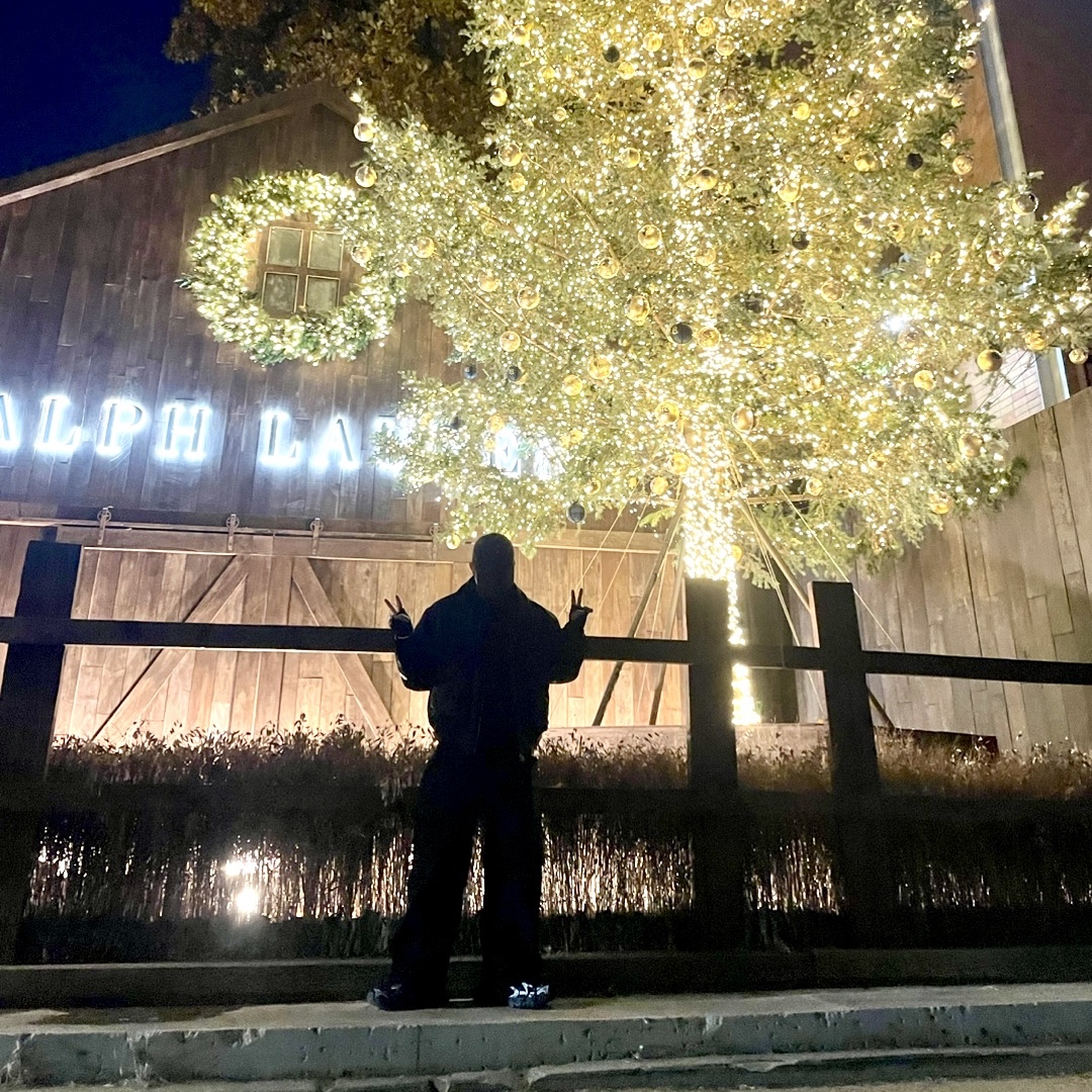 Balenciaga 3XL Sneakers Black White 착용 스타일 - 2