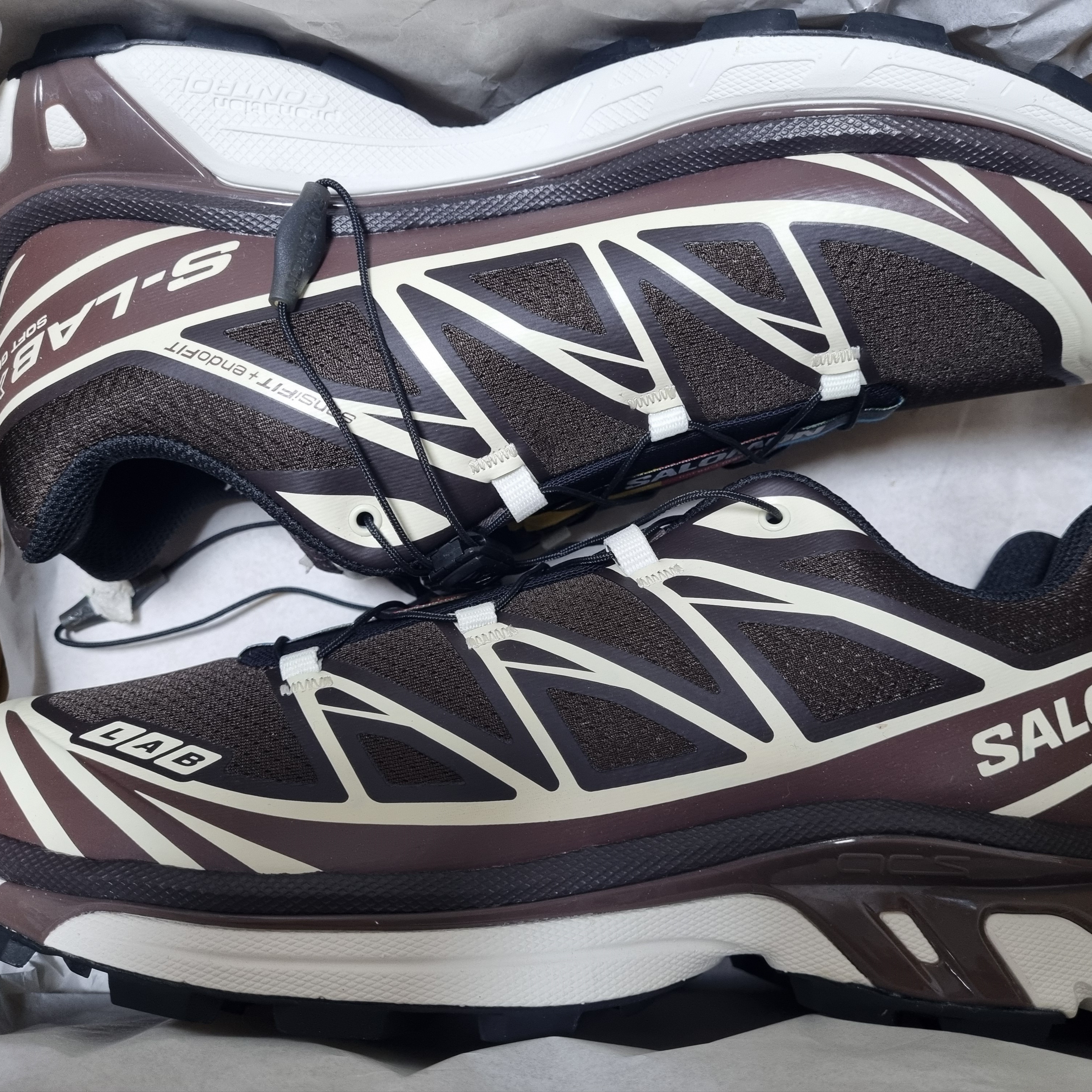 Salomon XT-6 Black Coffee French Roast 착용 스타일