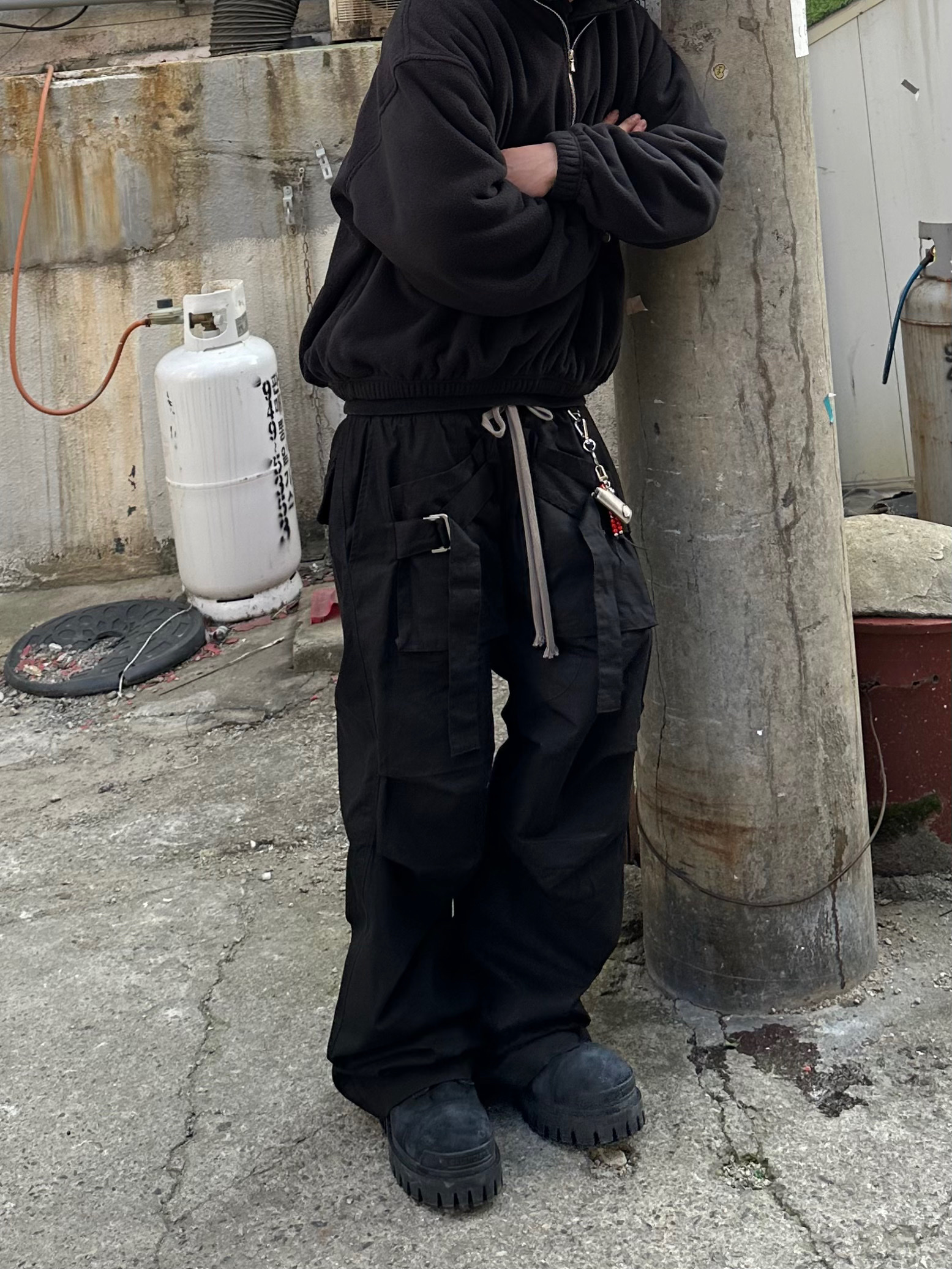 [예약 배송] Nonnod Half zip fleece Black, Wapworks Wide Safety Cargo Pants Black 착용 스타일 - 5