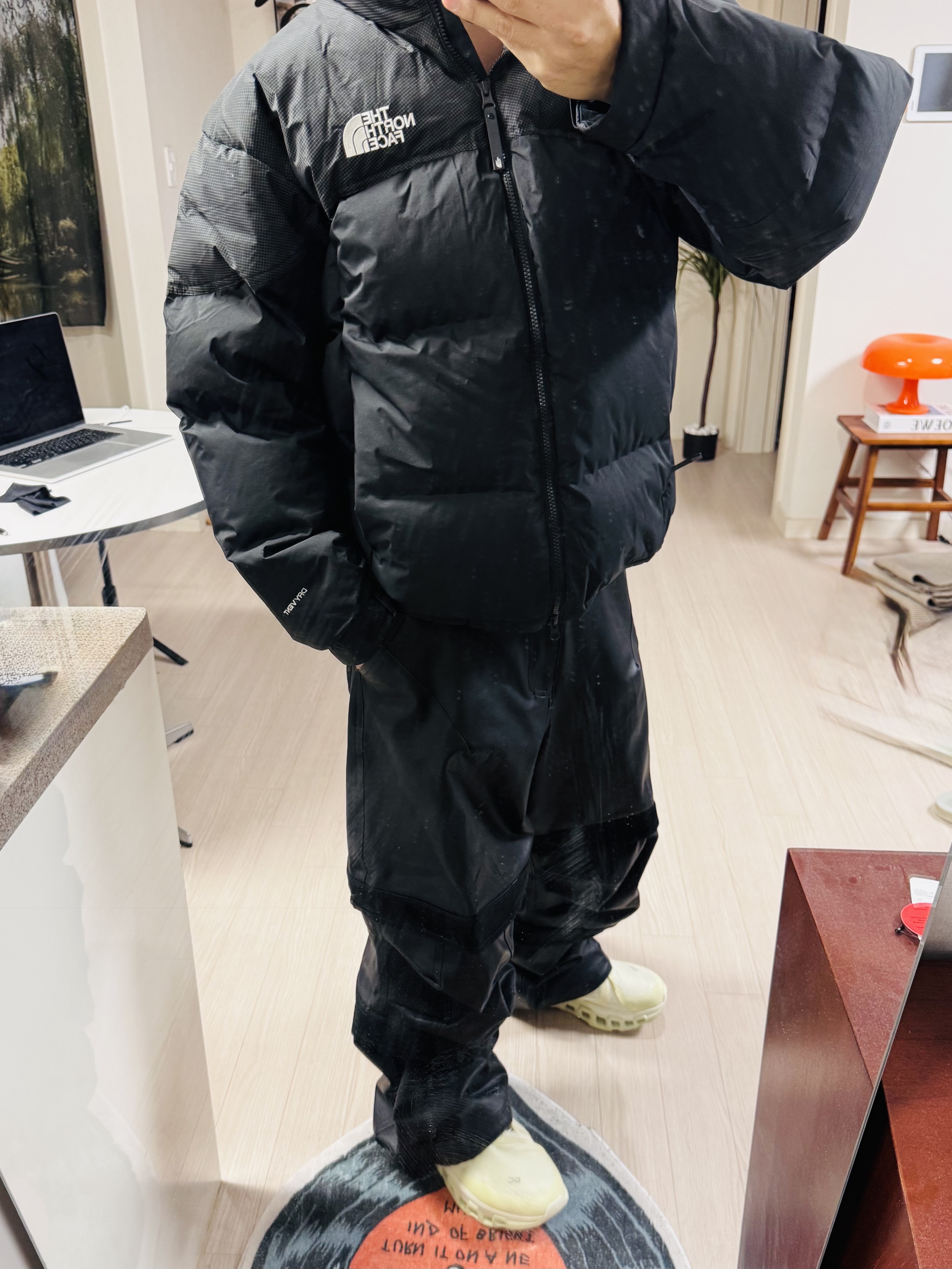 The North Face Remaster Down Jacket Black - 25FW, farfromwhat far layered work pants_black 착용 스타일 - 1