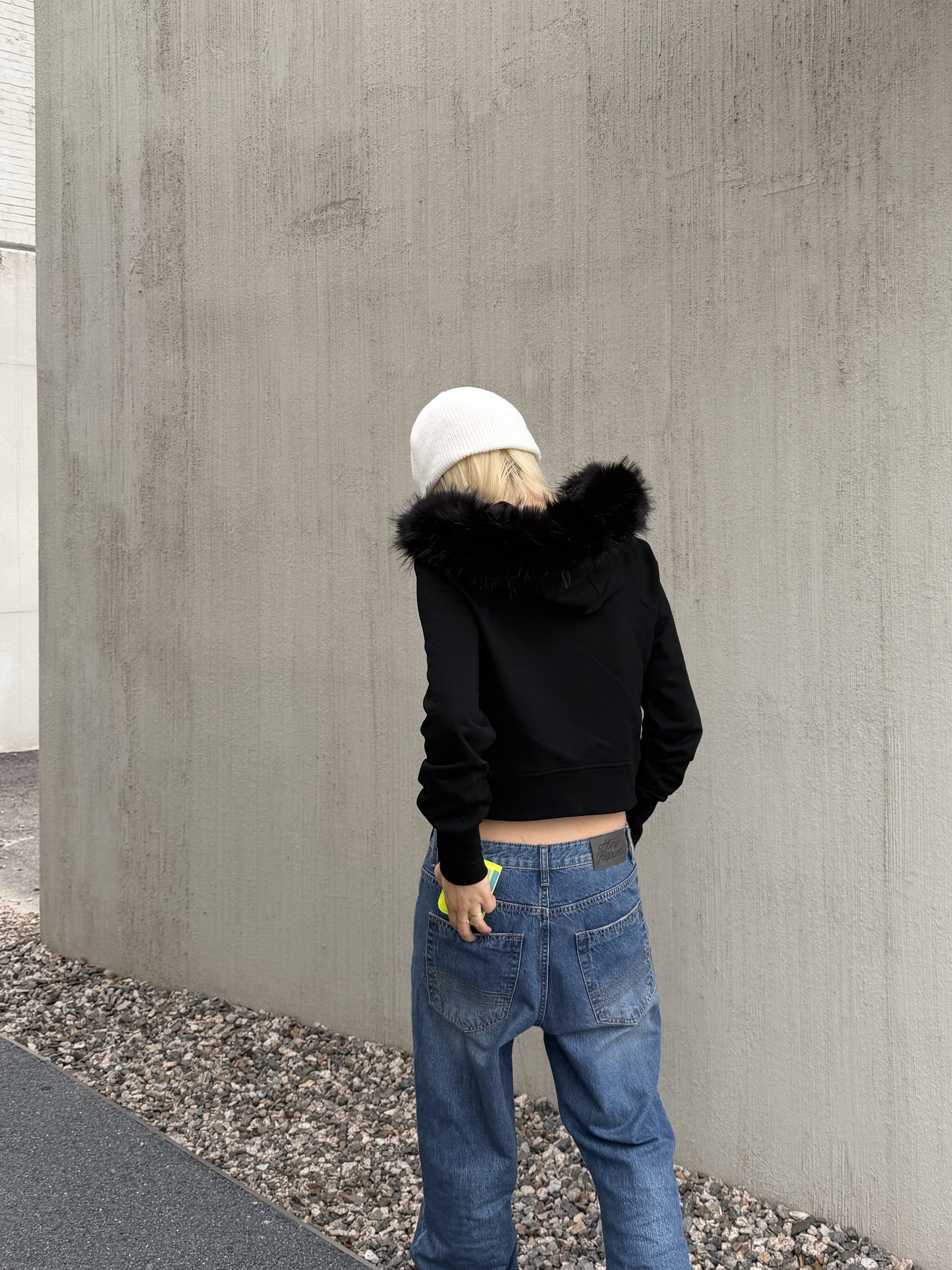 Hono Report Bell Bottom Denim Pants Blue 착용 스타일 - 4