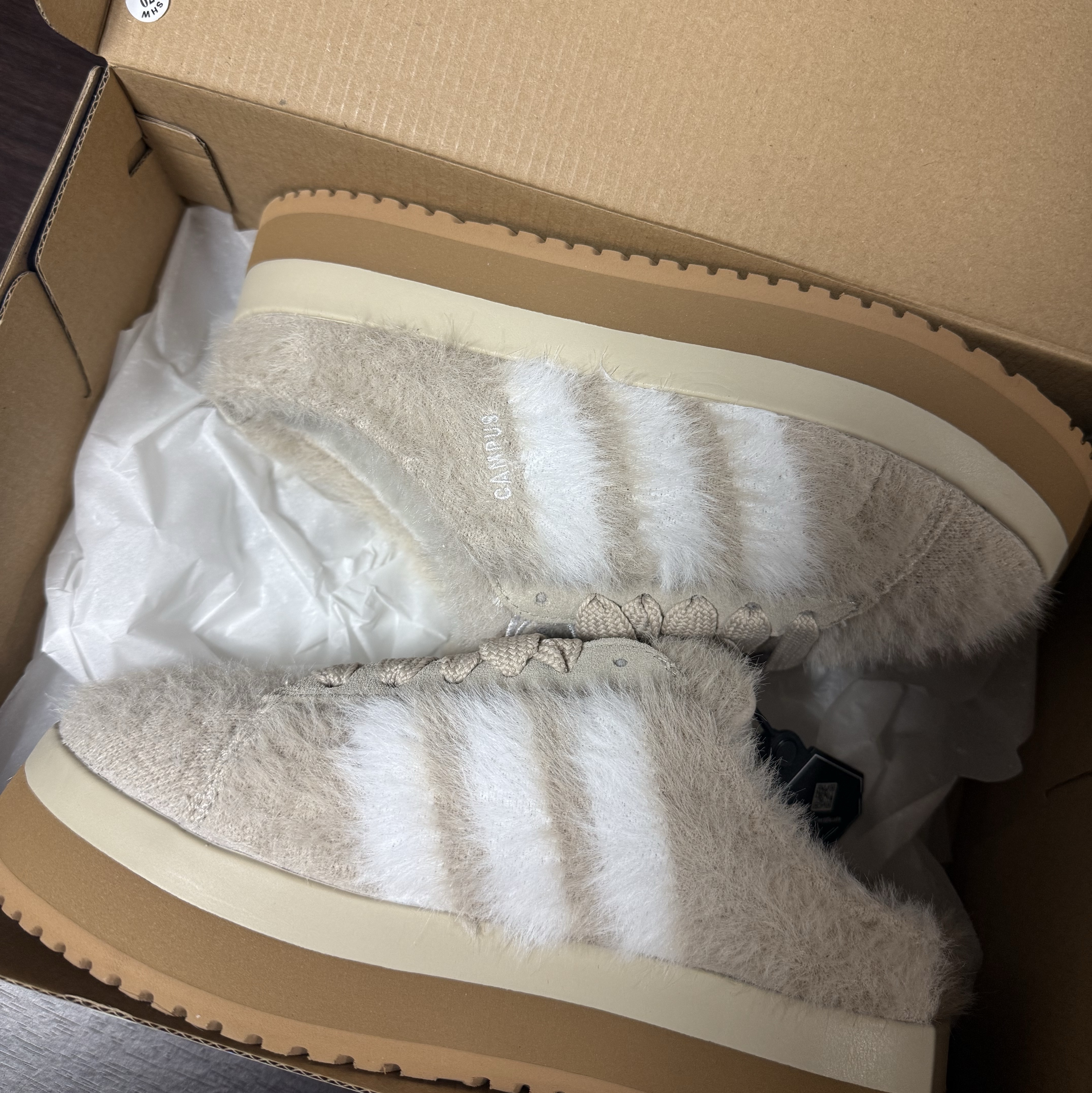 (W) Adidas Campus 00s Winter Low Wonder Beige Cloud White 착용 스타일
