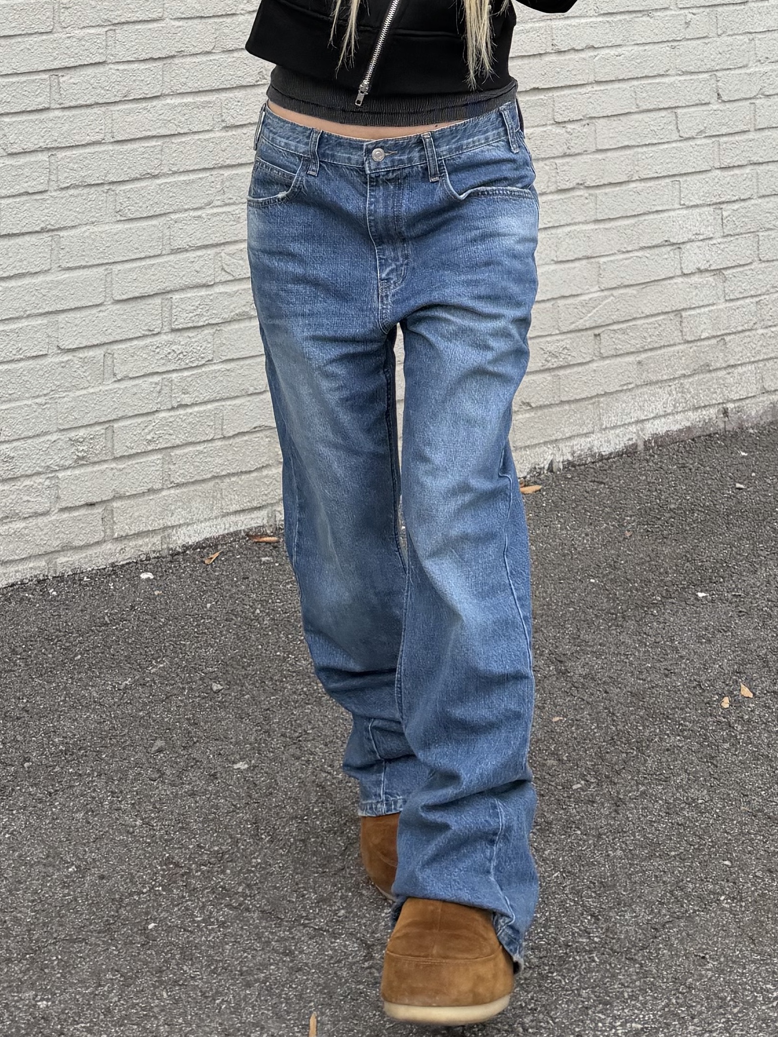 Hono Report Bell Bottom Denim Pants Blue 착용 스타일 - 1