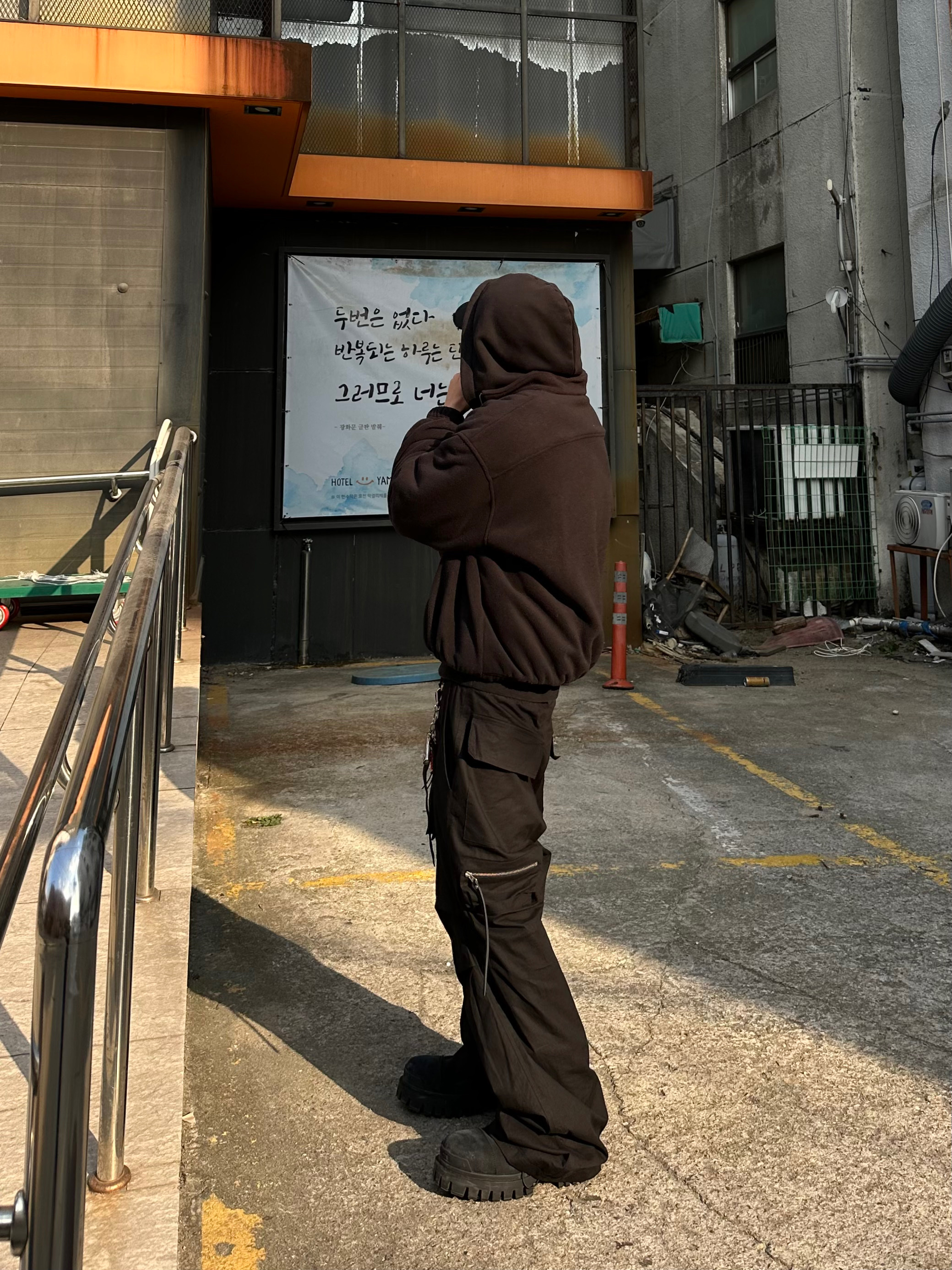 [예약 배송] Nonnod Half zip fleece Black, Wapworks Wide Safety Cargo Pants Black 착용 스타일 - 2
