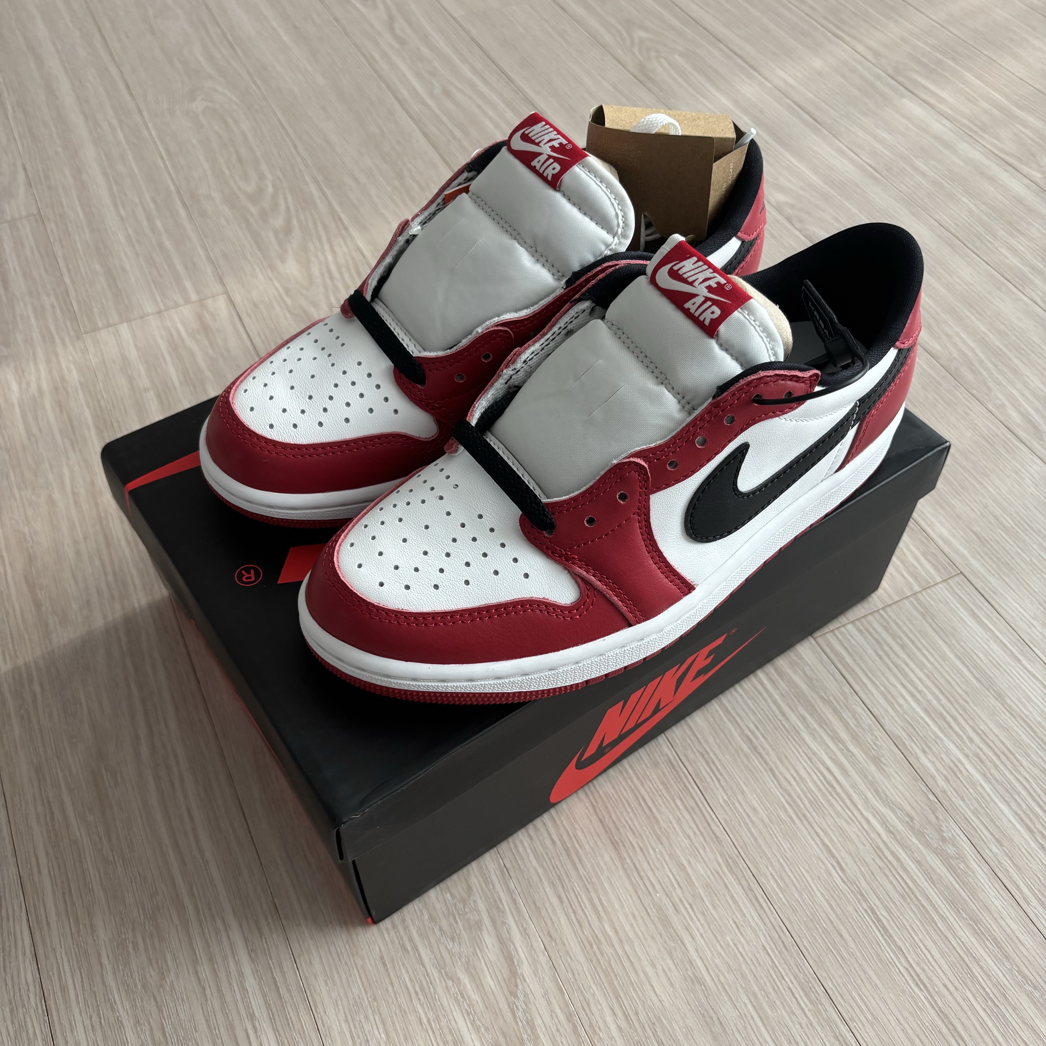Jordan 1 Retro Low OG Chicago 착용 스타일