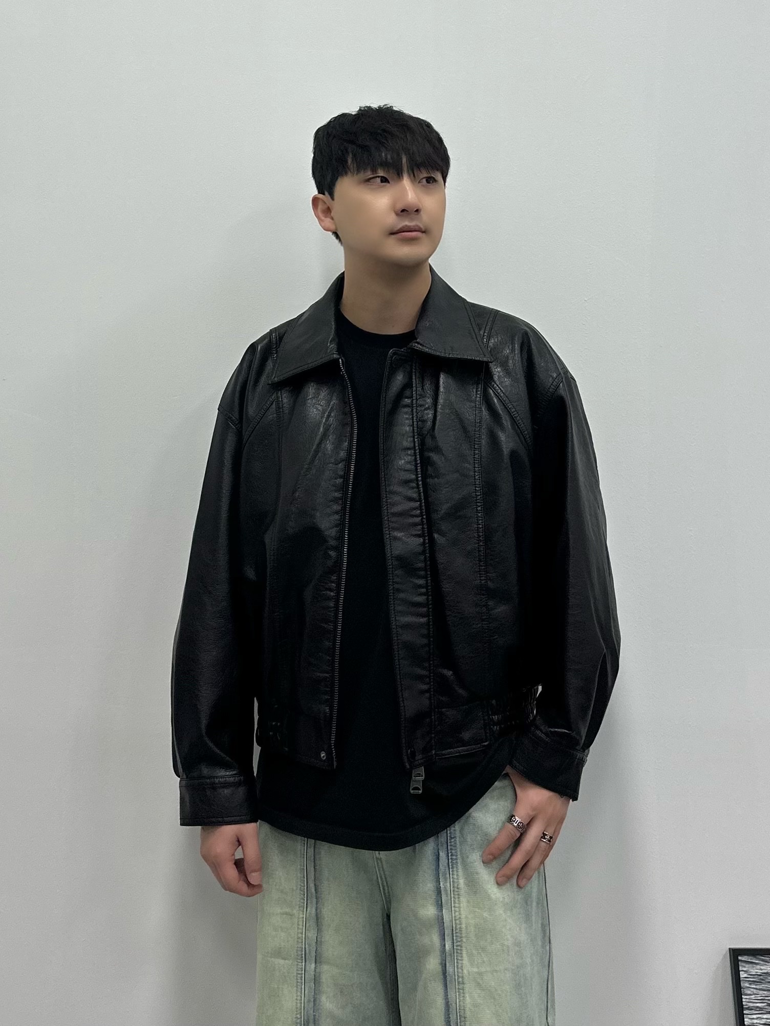 Maison Mihara Yasuhiro Peterson OG Sole Canvas Low Sneakers Black 착용 스타일 - 2