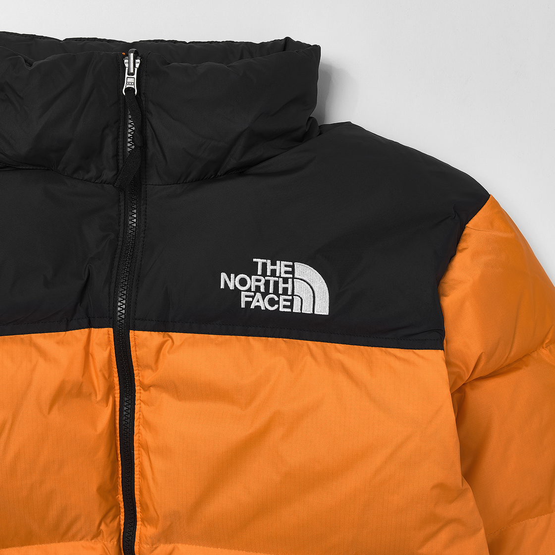 노스페이스 1996 레트로 눕시 자켓 콘 오렌지(The North Face 1996 Retro Nuptse Jacket Cone Orange) - 4