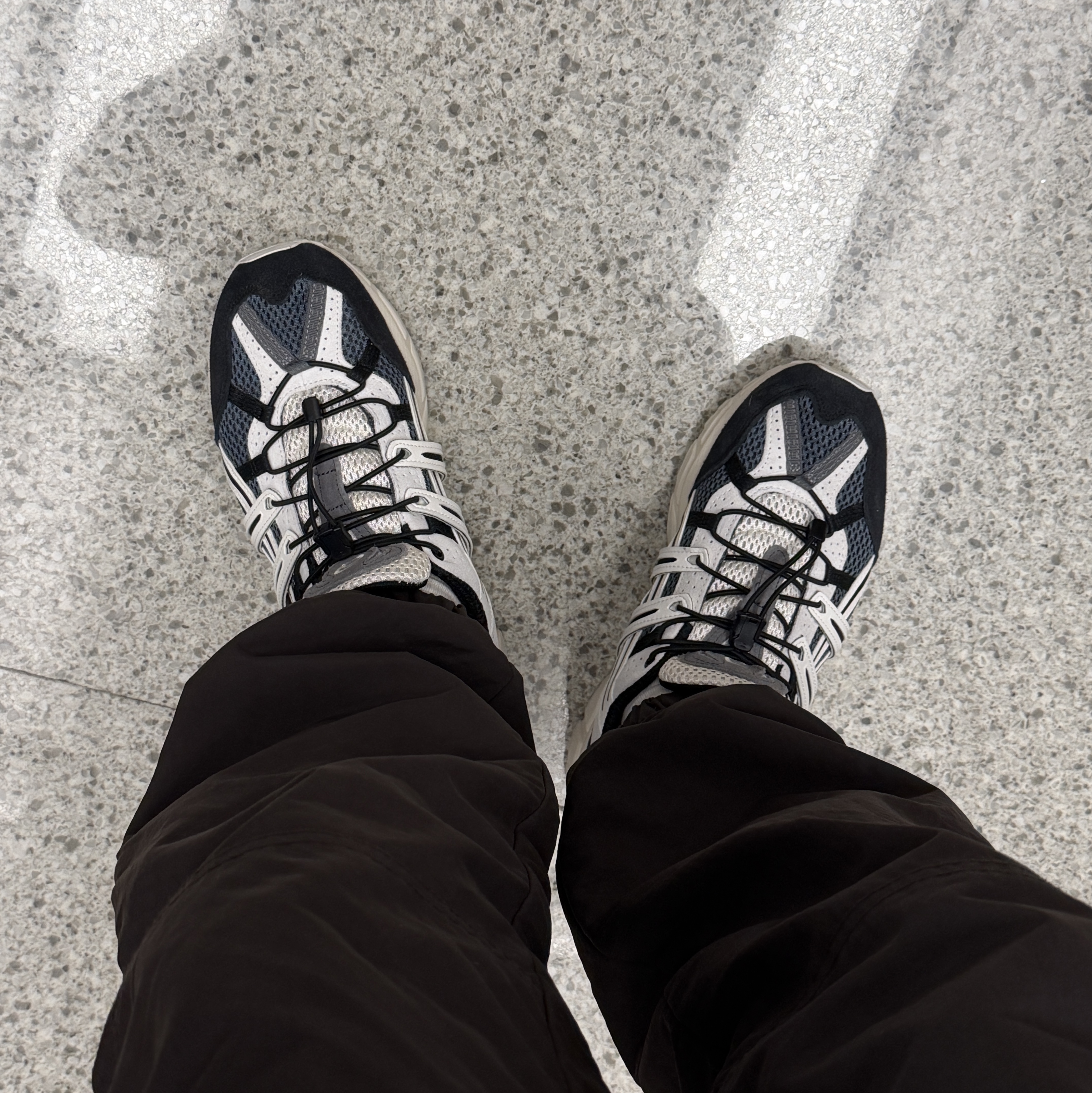 Asics Unlimited Gel-Sonoma 15-50 Carrier Grey White Alyssum 착용 스타일 - 1
