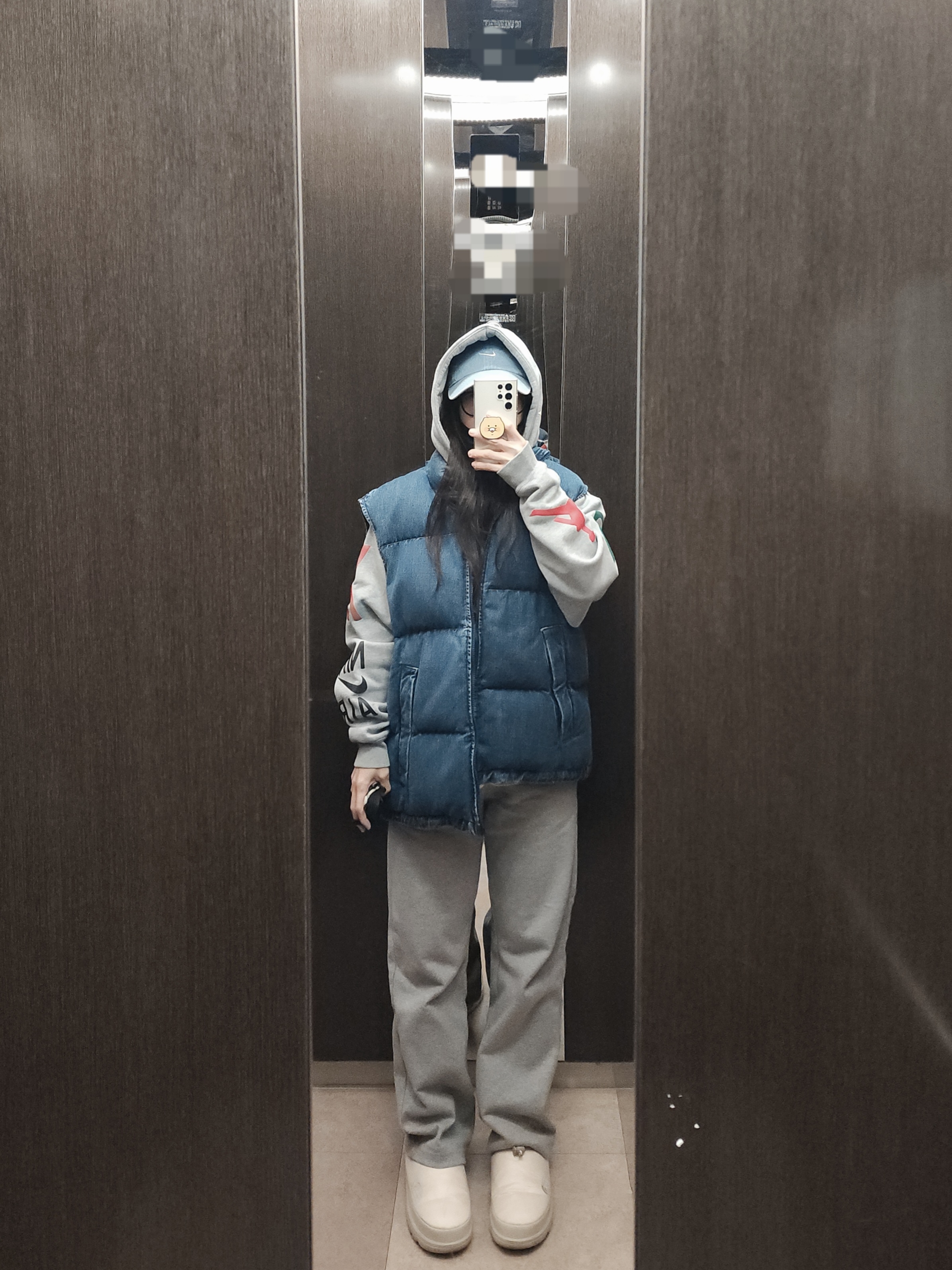 (W) Jordan x Nina Chanel Abney SRT Hoodie Grey - Asia, Supreme x Nike Denim Puffer Vest Indigo - 24SS 착용 스타일