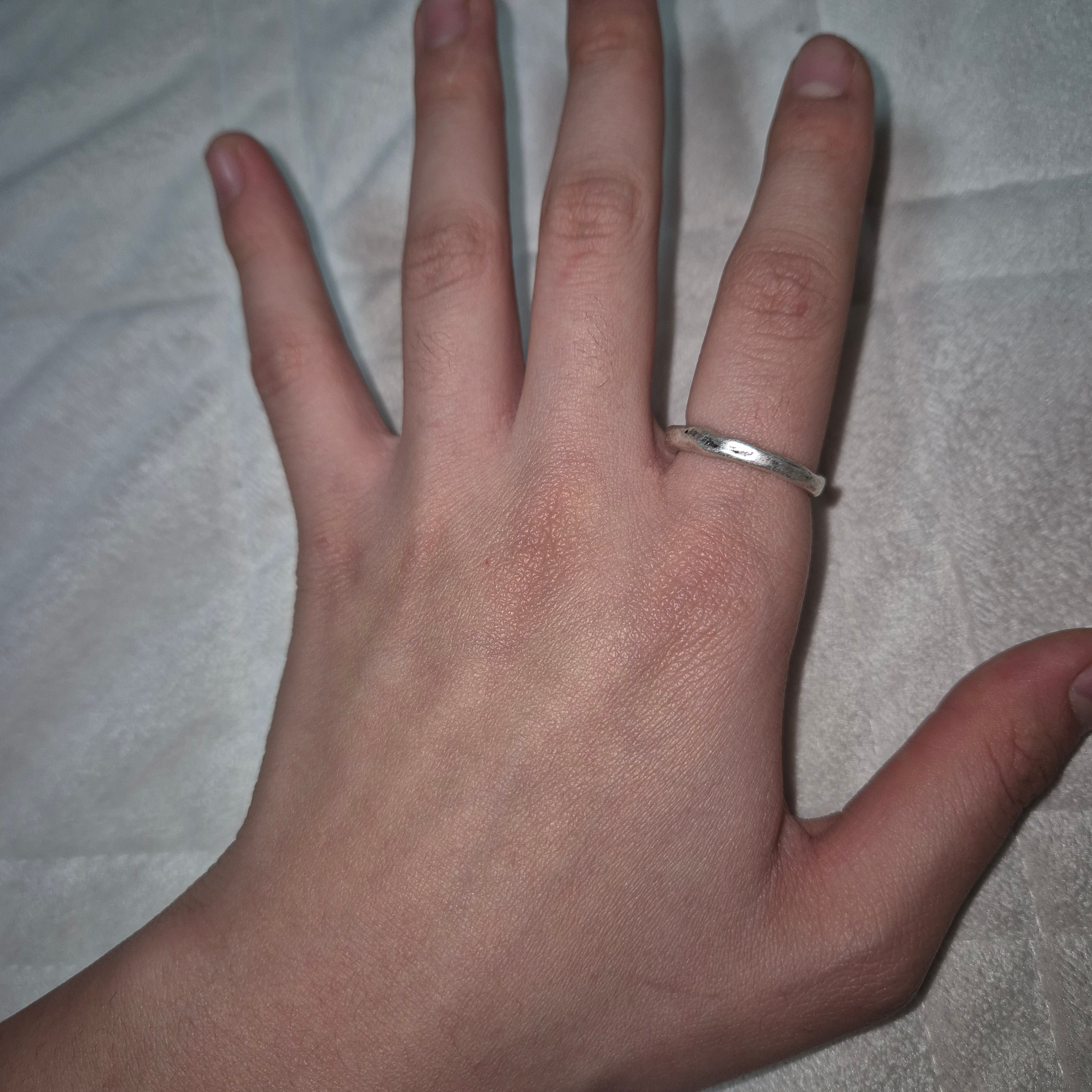 Quarqor #3106 Ring 착용 스타일 - 1