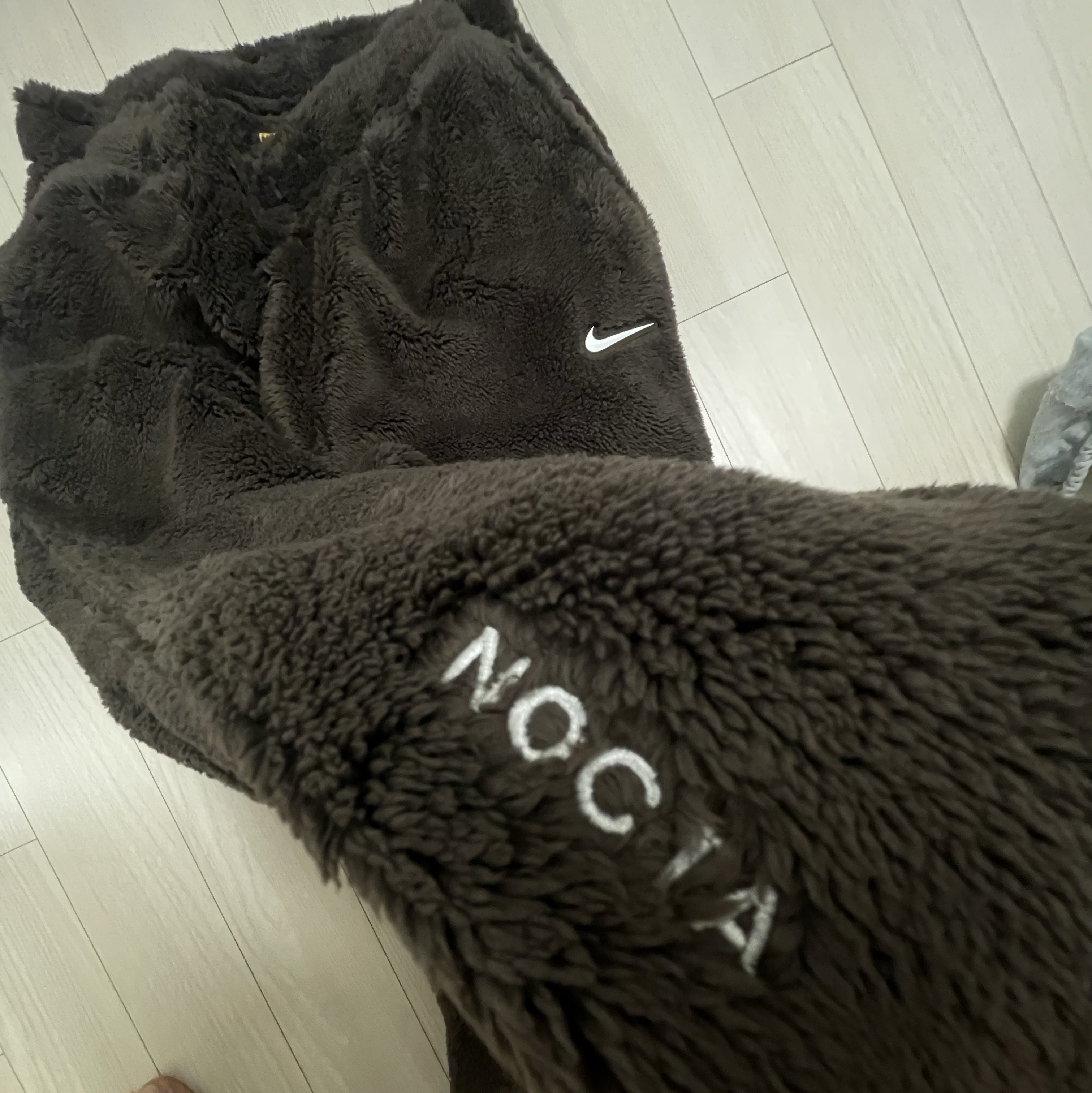 Nike x Drake Nocta CS Pants Baroque Brown Summit White - Asia 착용 스타일 - 3