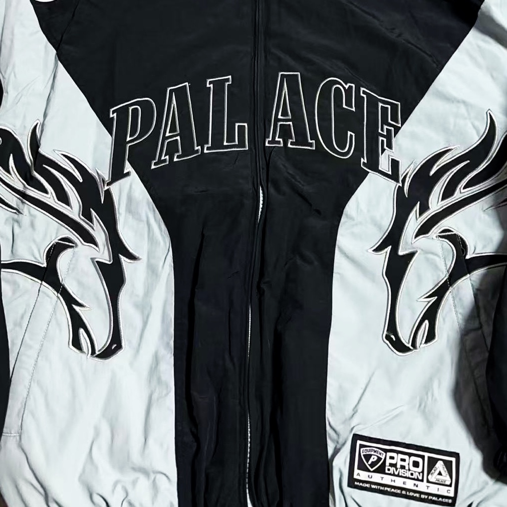 Palace Horses Jacket Black Grey - 25FW 착용 스타일
