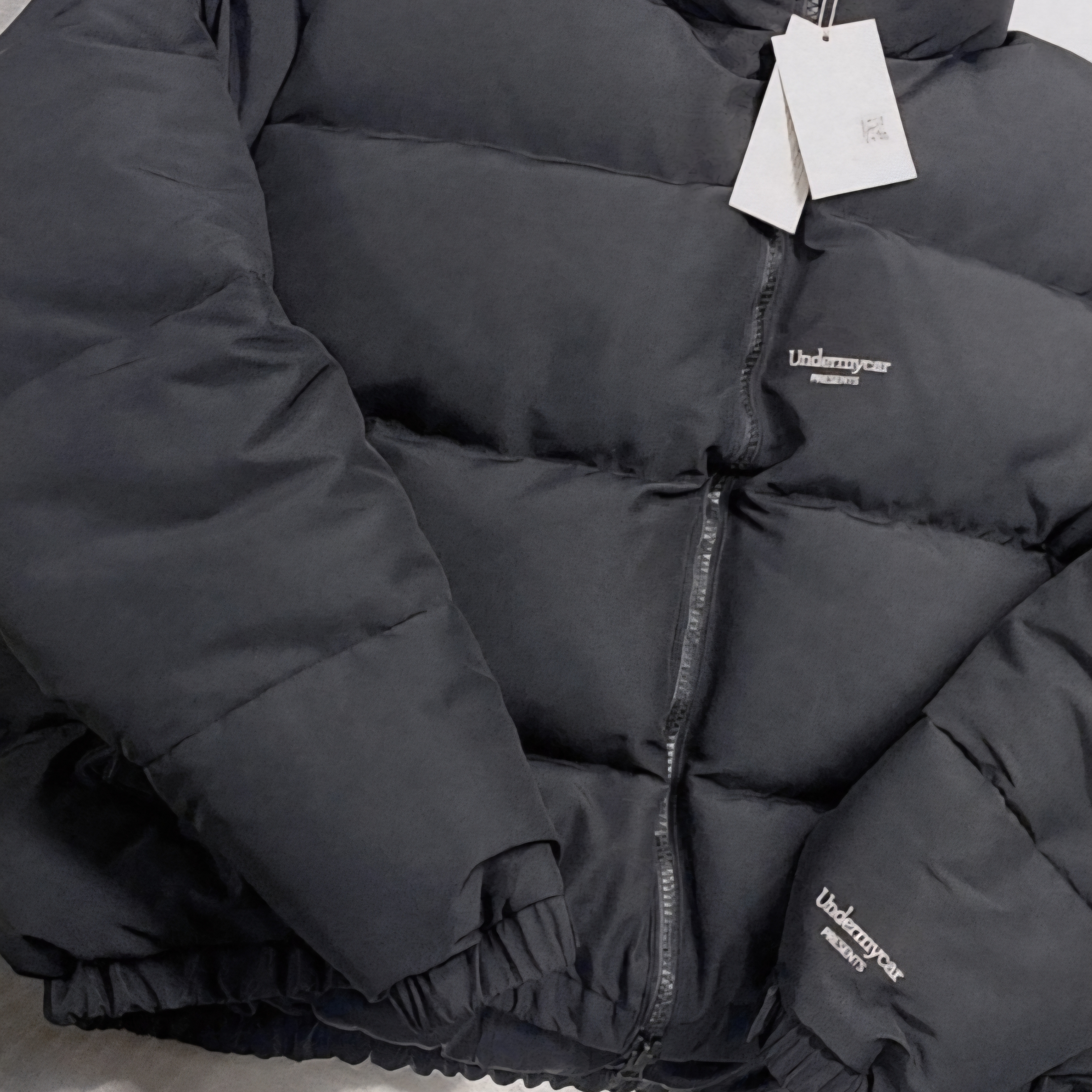 Undermycar Mu.15 Anti Fxxking Logo Play Triple Logo Crop Padding Jacket Black 착용 스타일