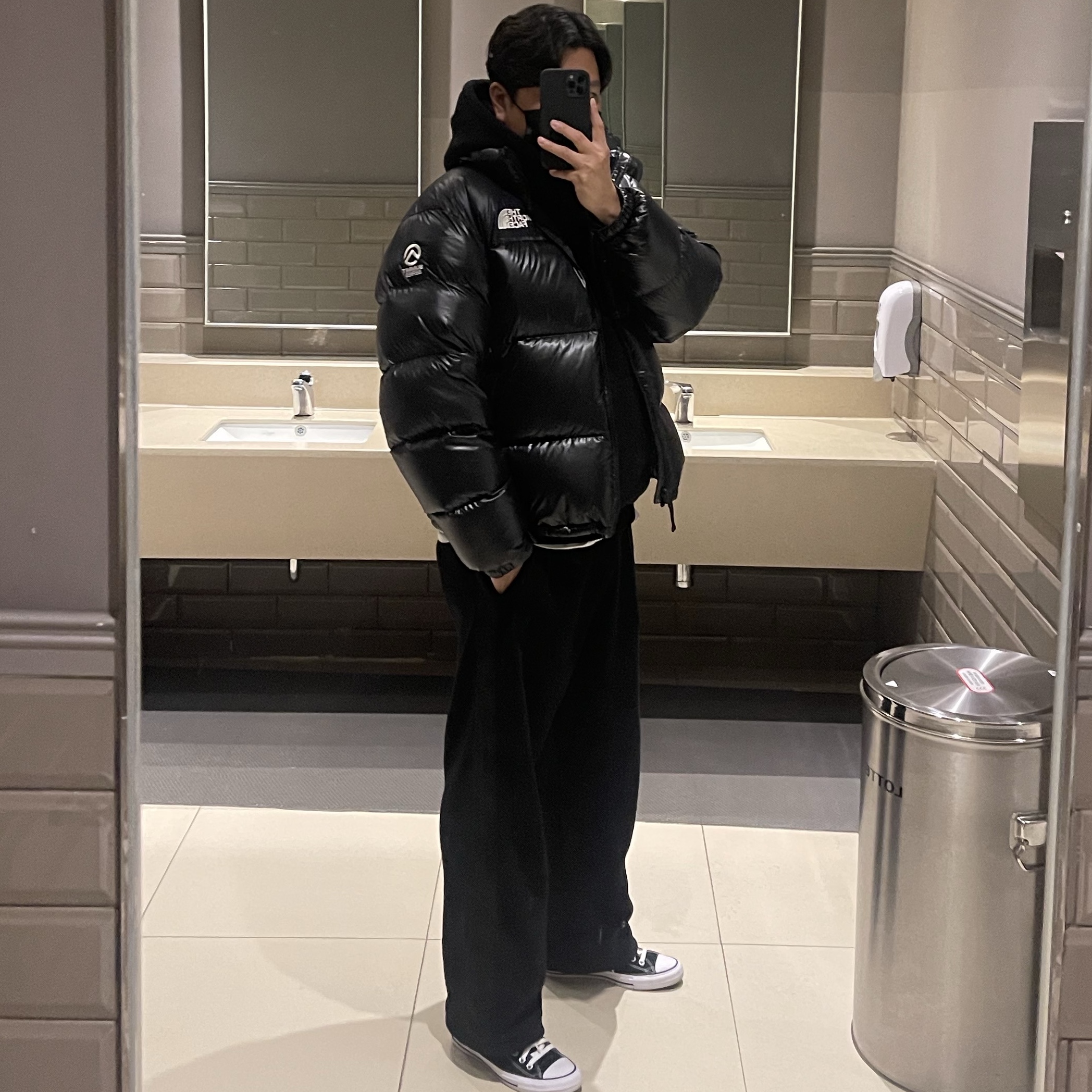 The North Face Quantum Nuptse RDS Jacket Black 착용 스타일
