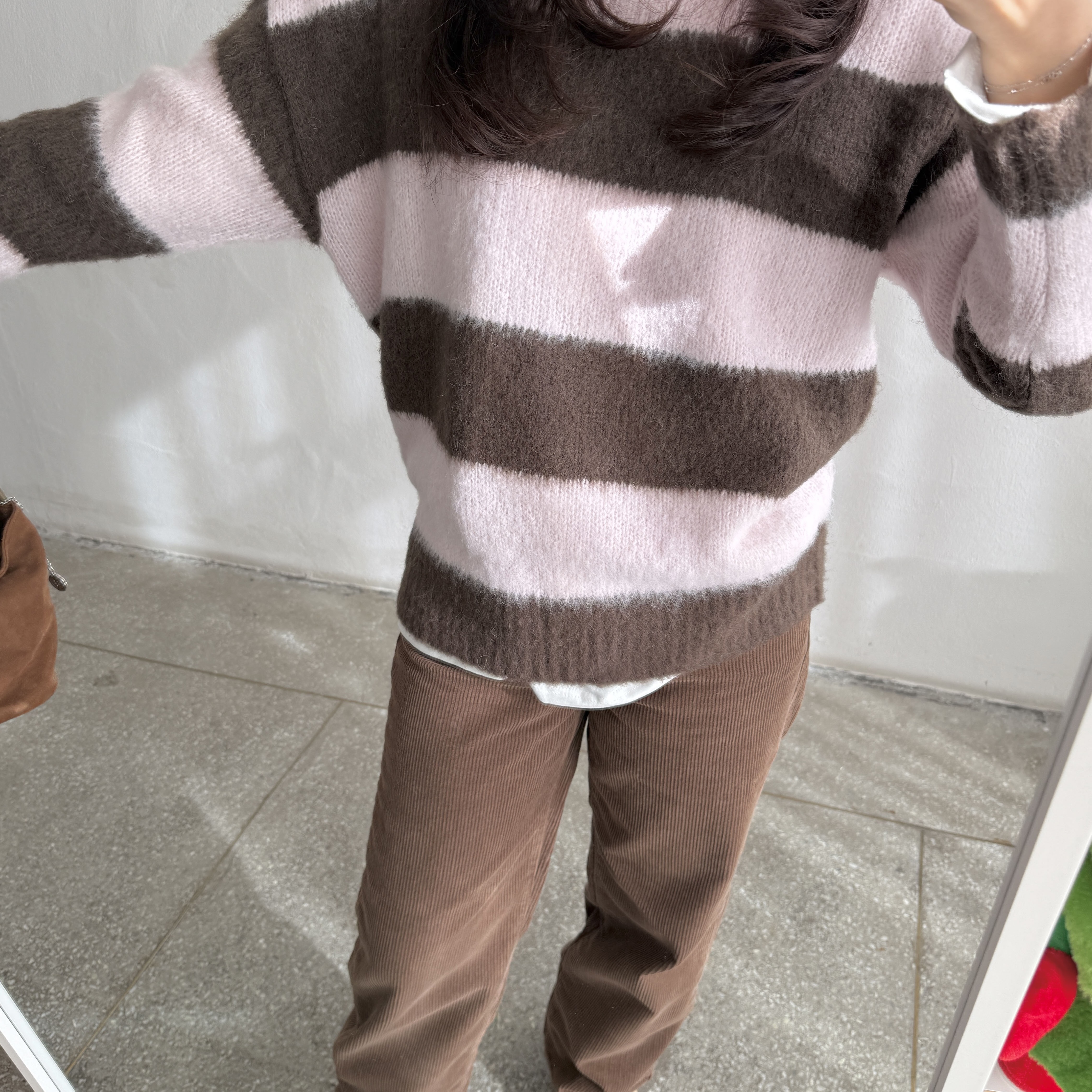 (W) UGG Tasman II Chestnut 착용 스타일 - 3