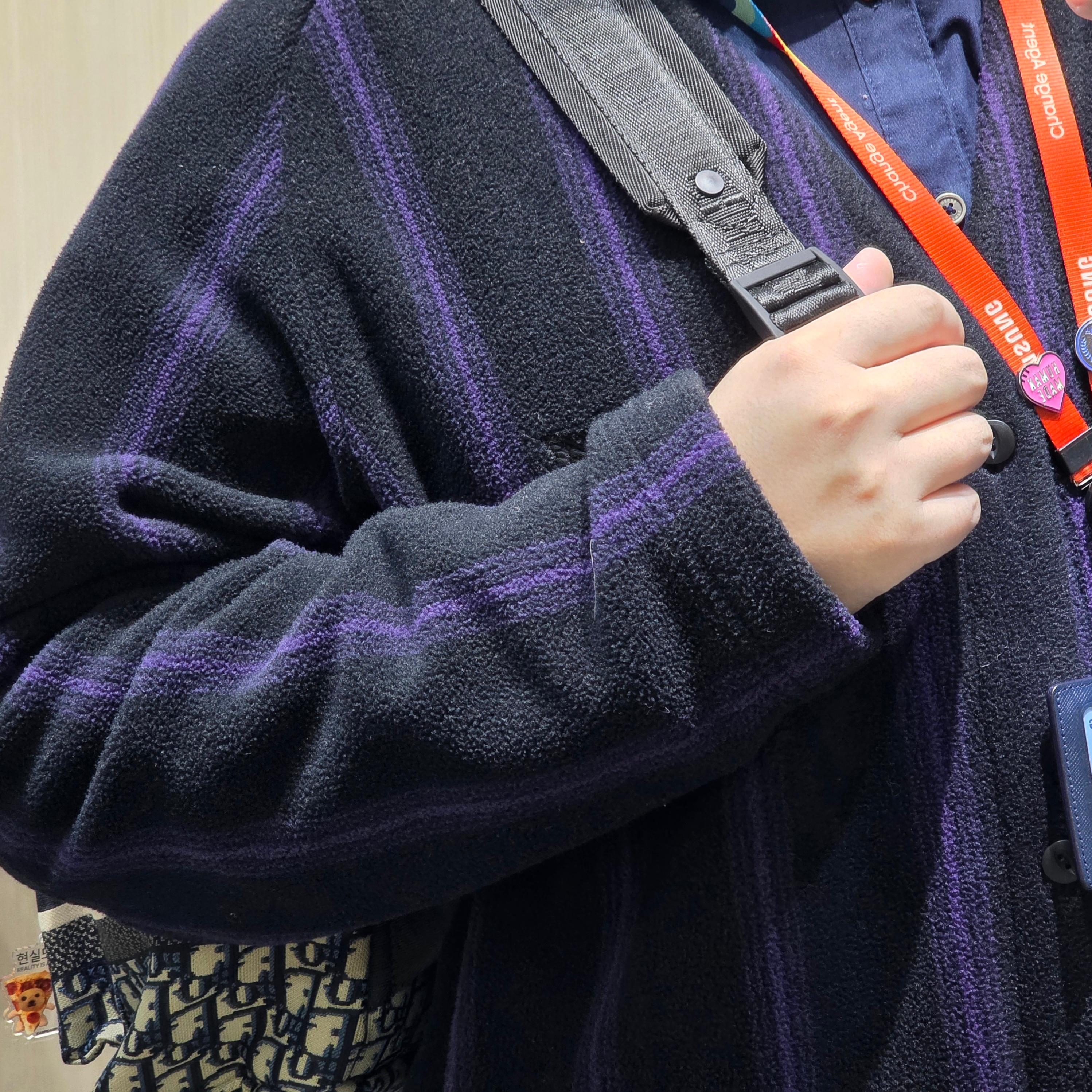 Uniqlo x Needles Fleece Oversized Cardigan Black - JP, Uniqlo x Needles Fleece Oversized Cardigan Black - KR 착용 스타일