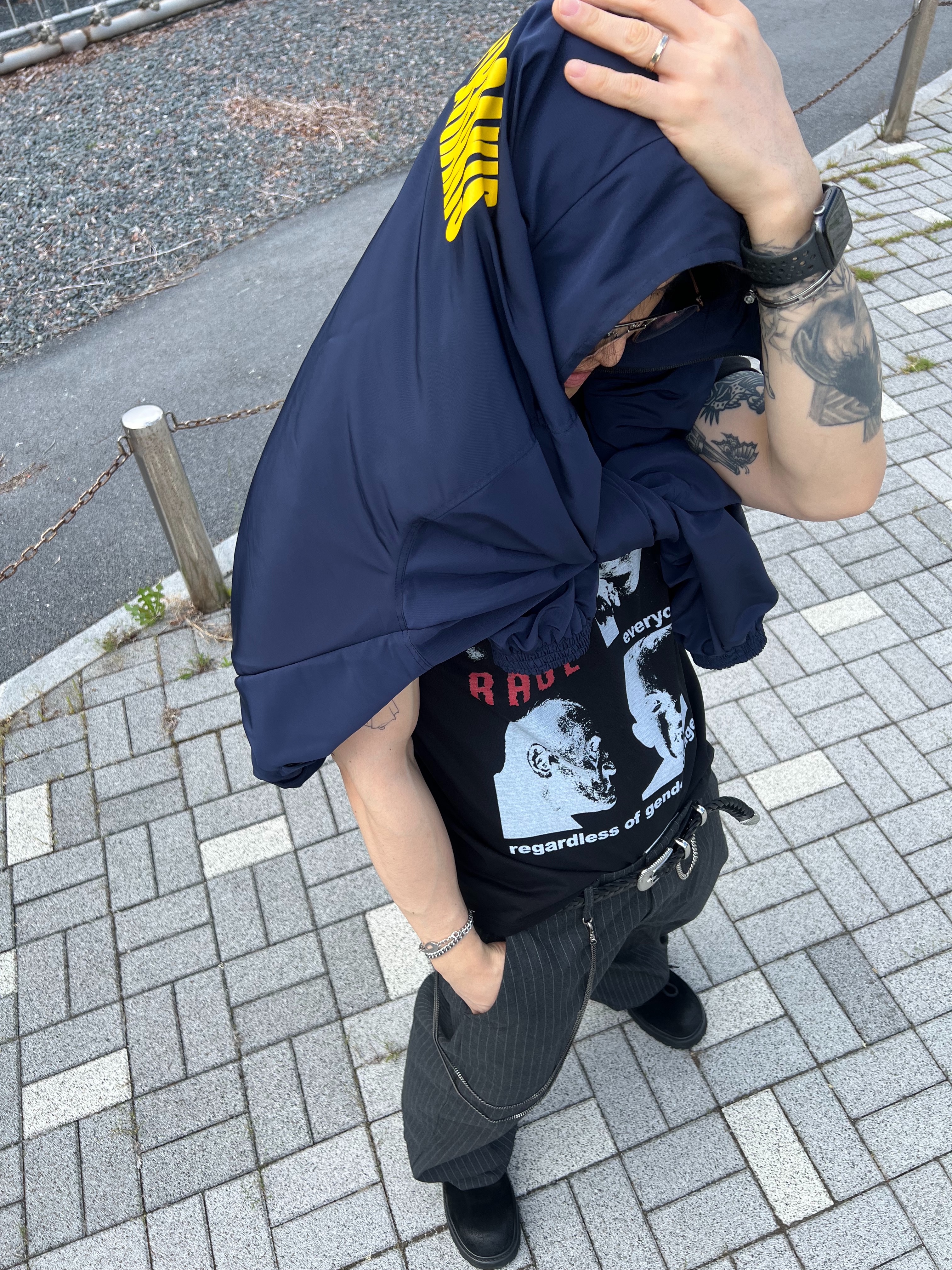Undermycar Maigan Padded Shoulder Zip-Up Blouson India Ink - 23FW 착용 스타일 - 8