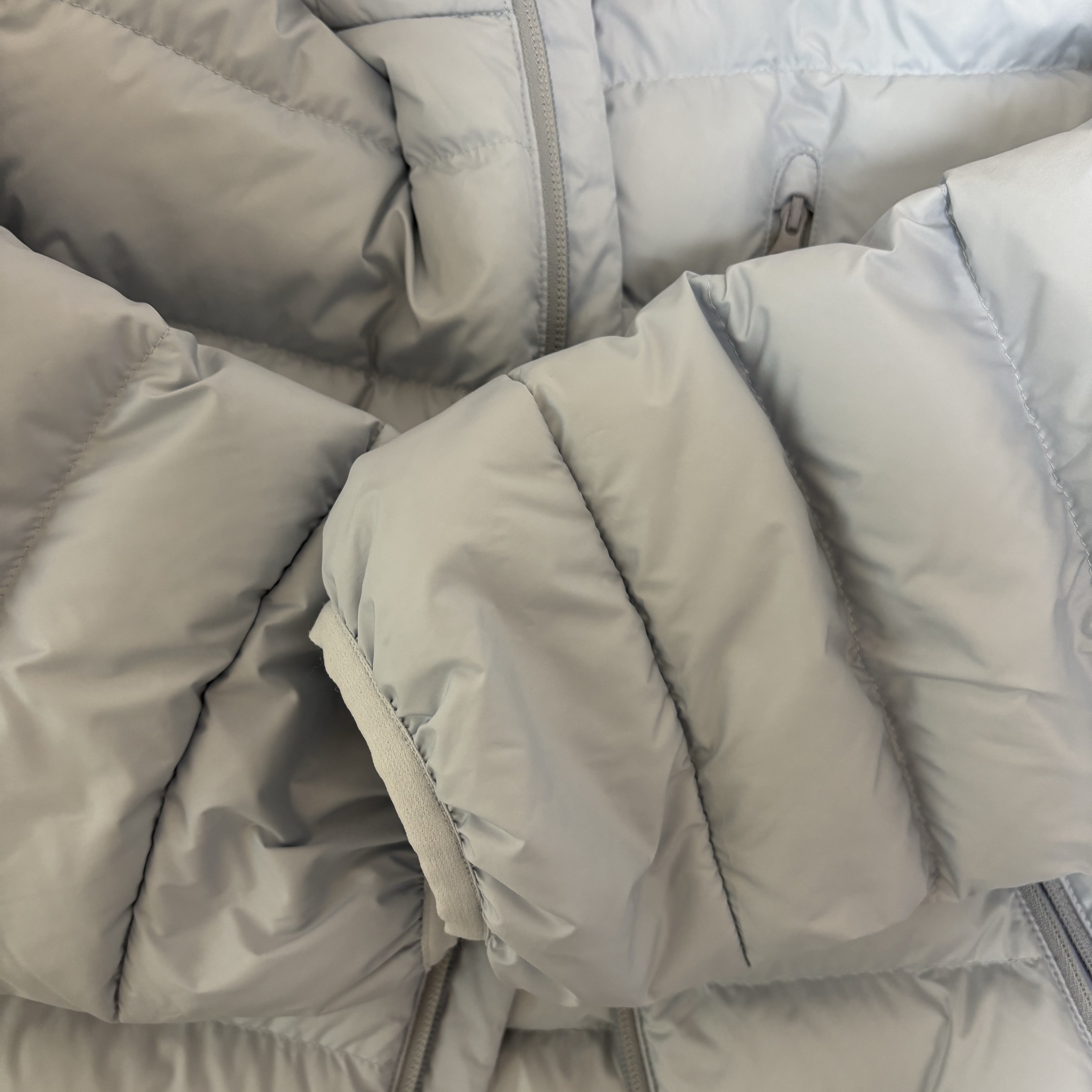 Musinsa Standard City Leisure Hooded Light Down Jacket Cloudy Blue 착용 스타일