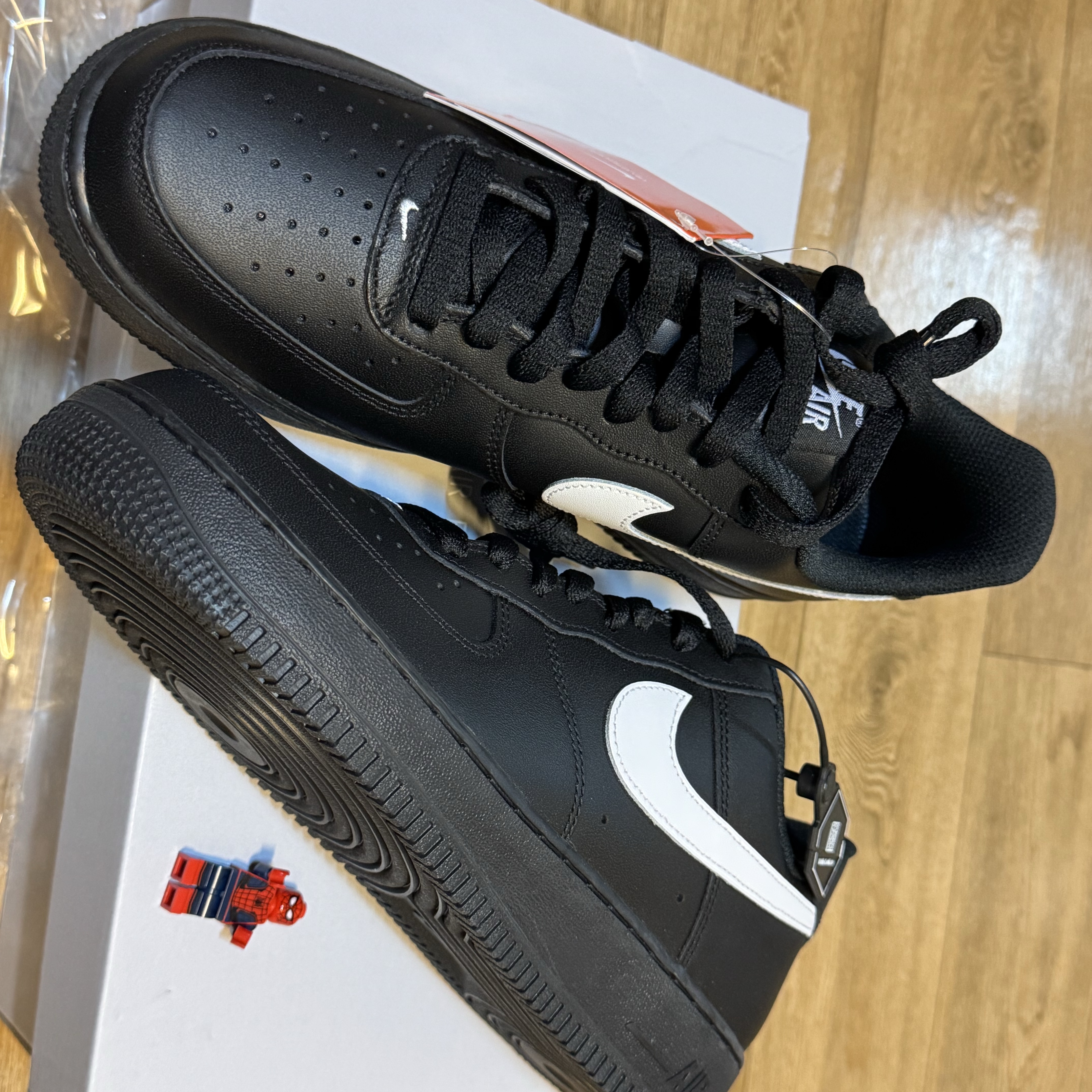 Nike Air Force 1 '07 Black White 착용 스타일