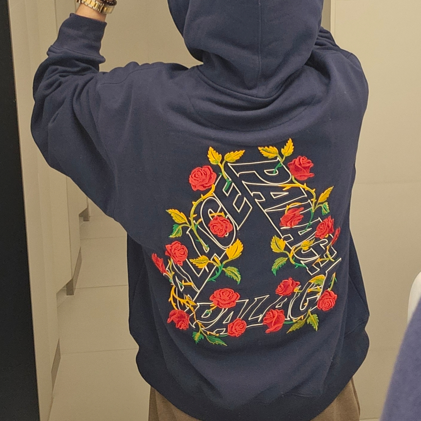 Palace Rose P3 Hood Navy - 25SS 착용 스타일 - 1