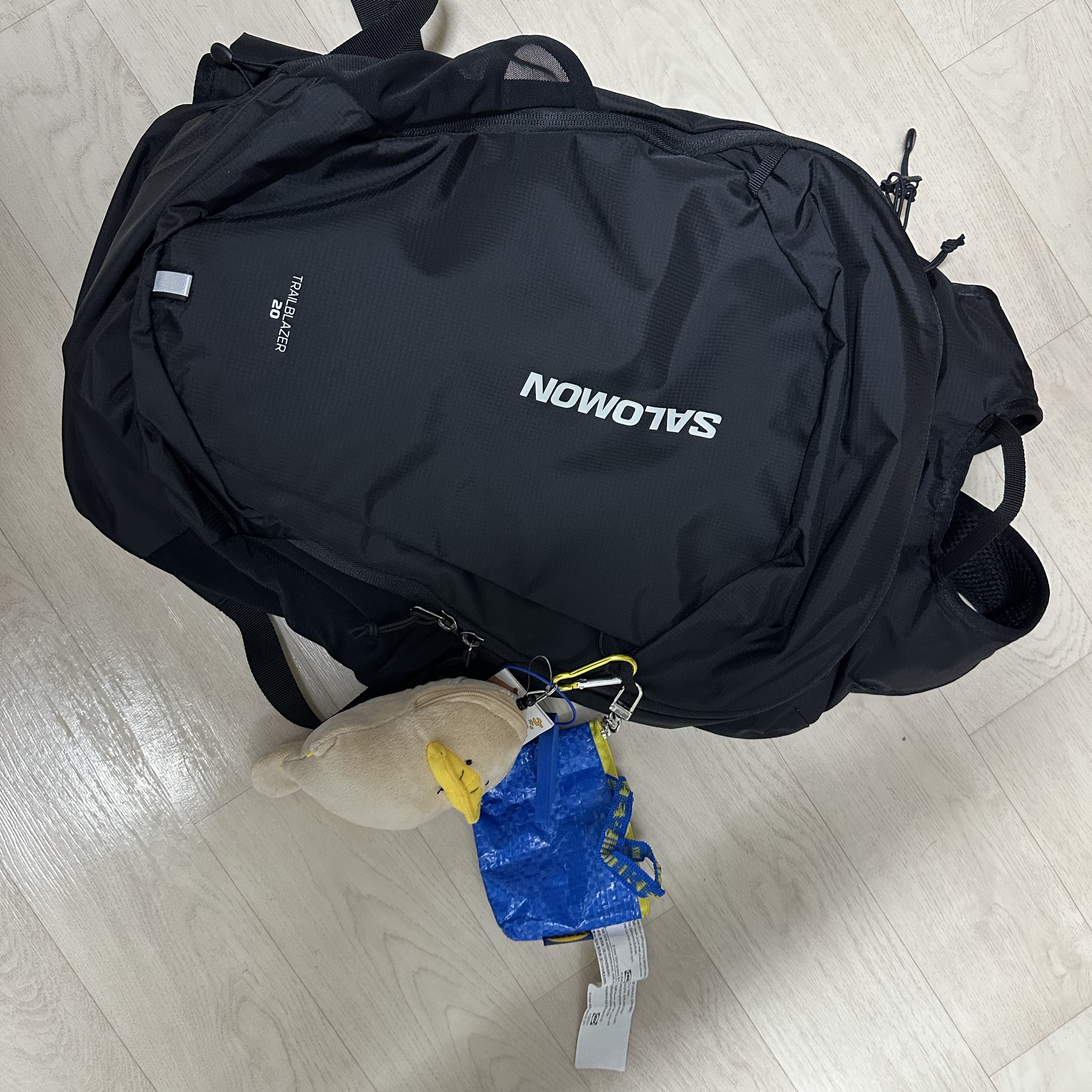 Salomon Trailblazer 20 Black 착용 스타일