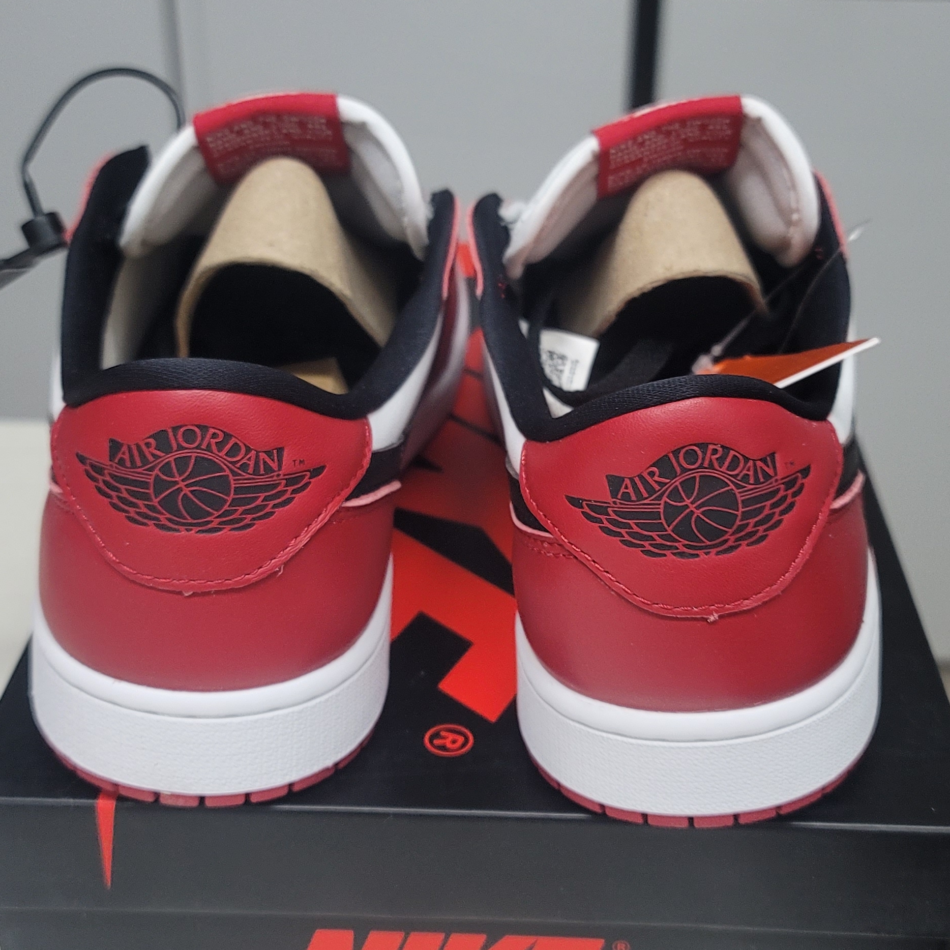 Jordan 1 Retro Low OG Chicago 착용 스타일 - 3