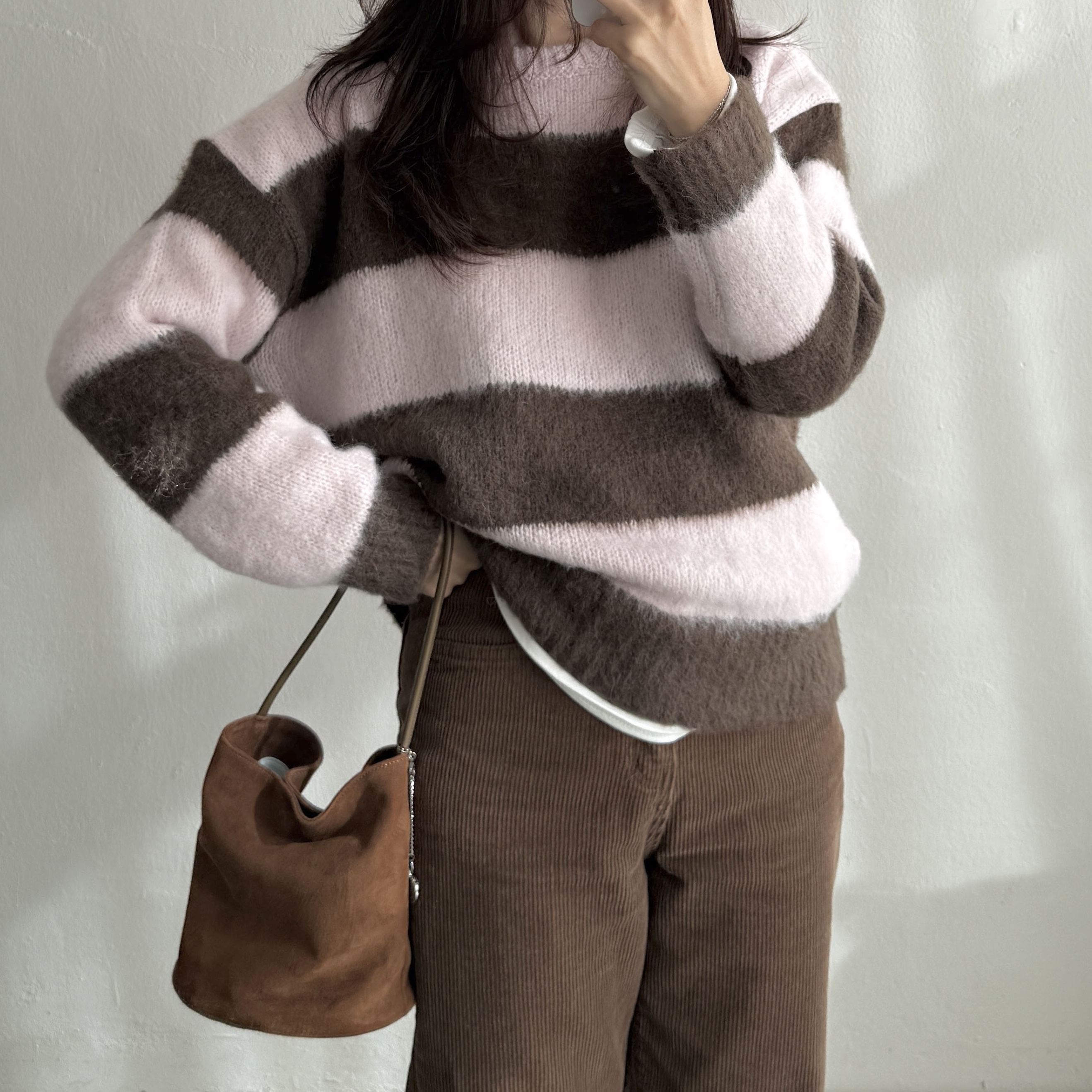 (W) UGG Tasman II Chestnut 착용 스타일 - 2