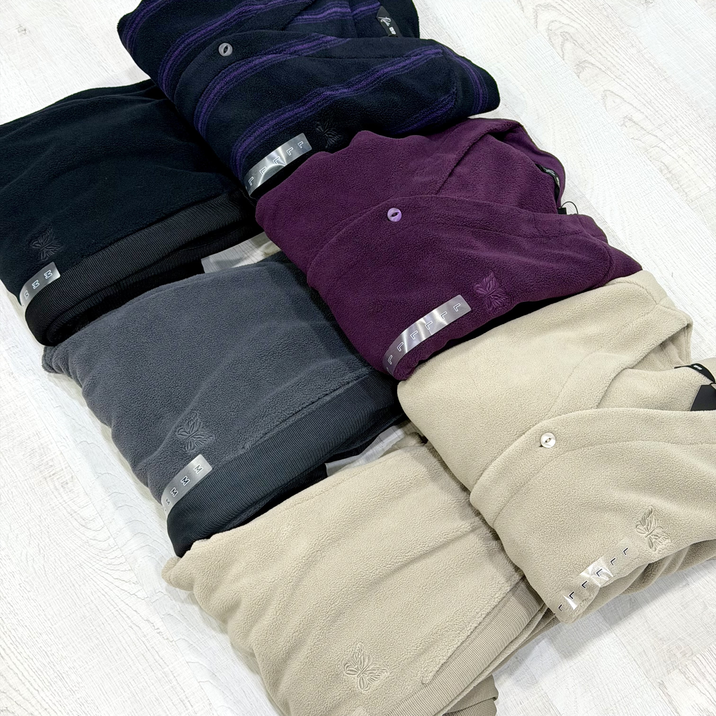 Uniqlo x Needles Fleece Oversized Cardigan Black - KR, Uniqlo x Needles Fleece Wide Pants Black - KR 착용 스타일