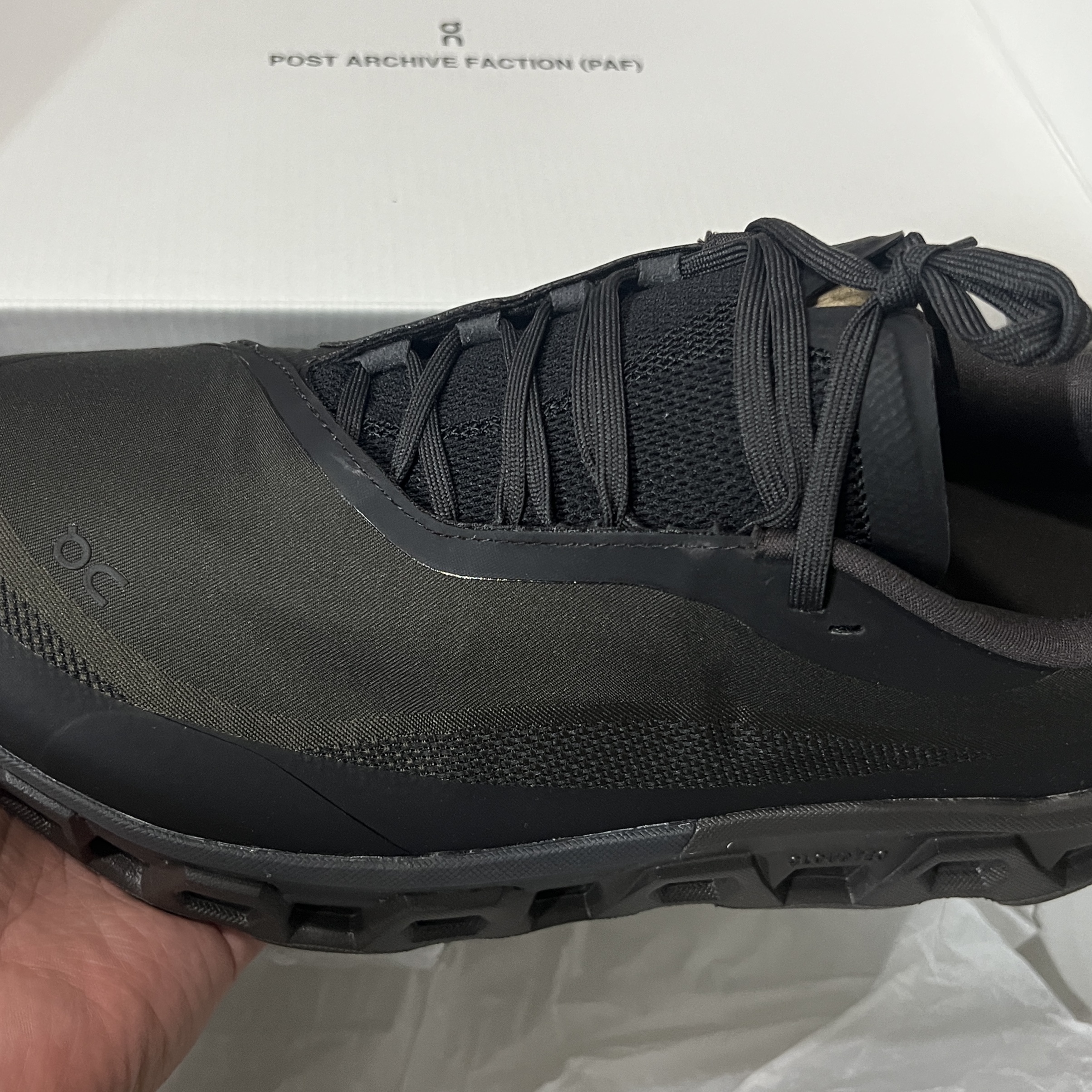 On Running x Post Archive Faction (Paf) Cloudmonster 2 Thorn Brown 착용 스타일