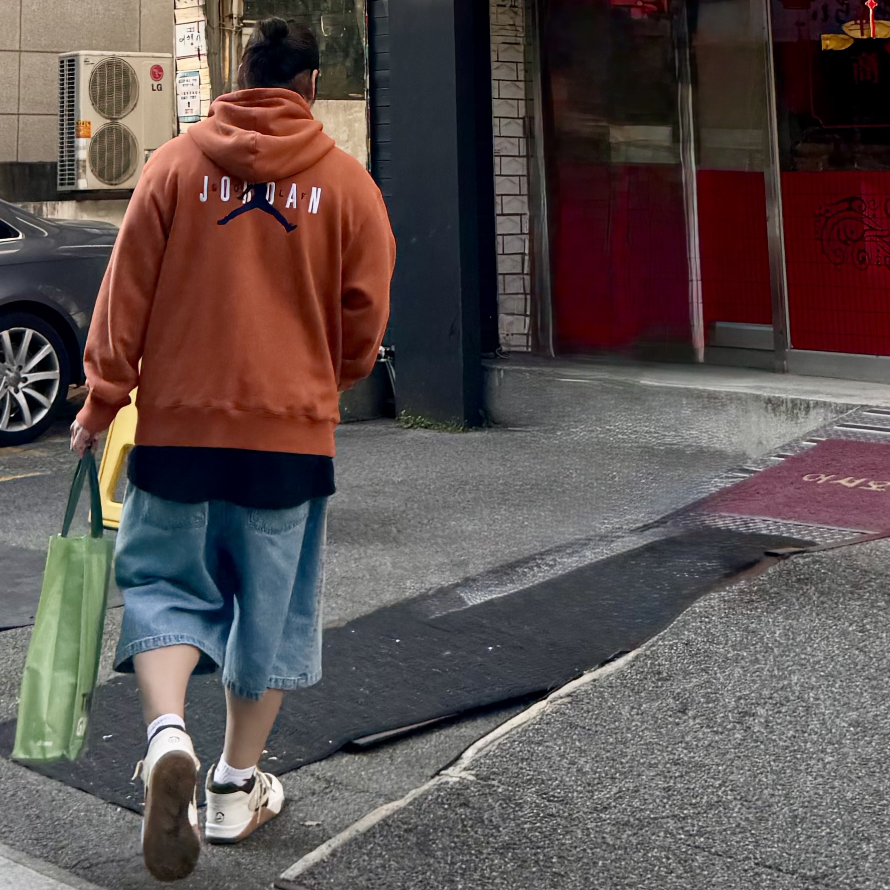 Jordan x Eastside Golf Fleece Hoodie Burnt Sunrise - Asia, Jordan x Travis Scott Jumpman Jack TR Sail and Dark Mocha 착용 스타일 - 2