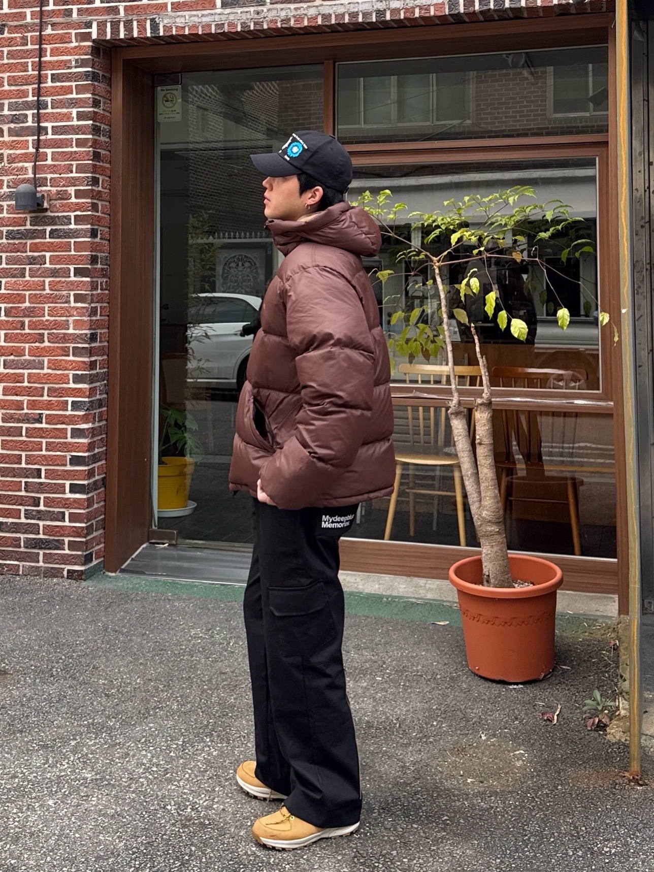 QT8 GARMENTS Duck Down Heavyweight Hoodie Jacket Brown 착용 스타일 - 5