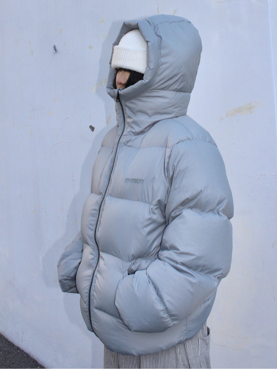 QT8 GARMENTS Duck Down Heavyweight Hoodie Jacket Greyed Skyblue 착용 스타일 - 7