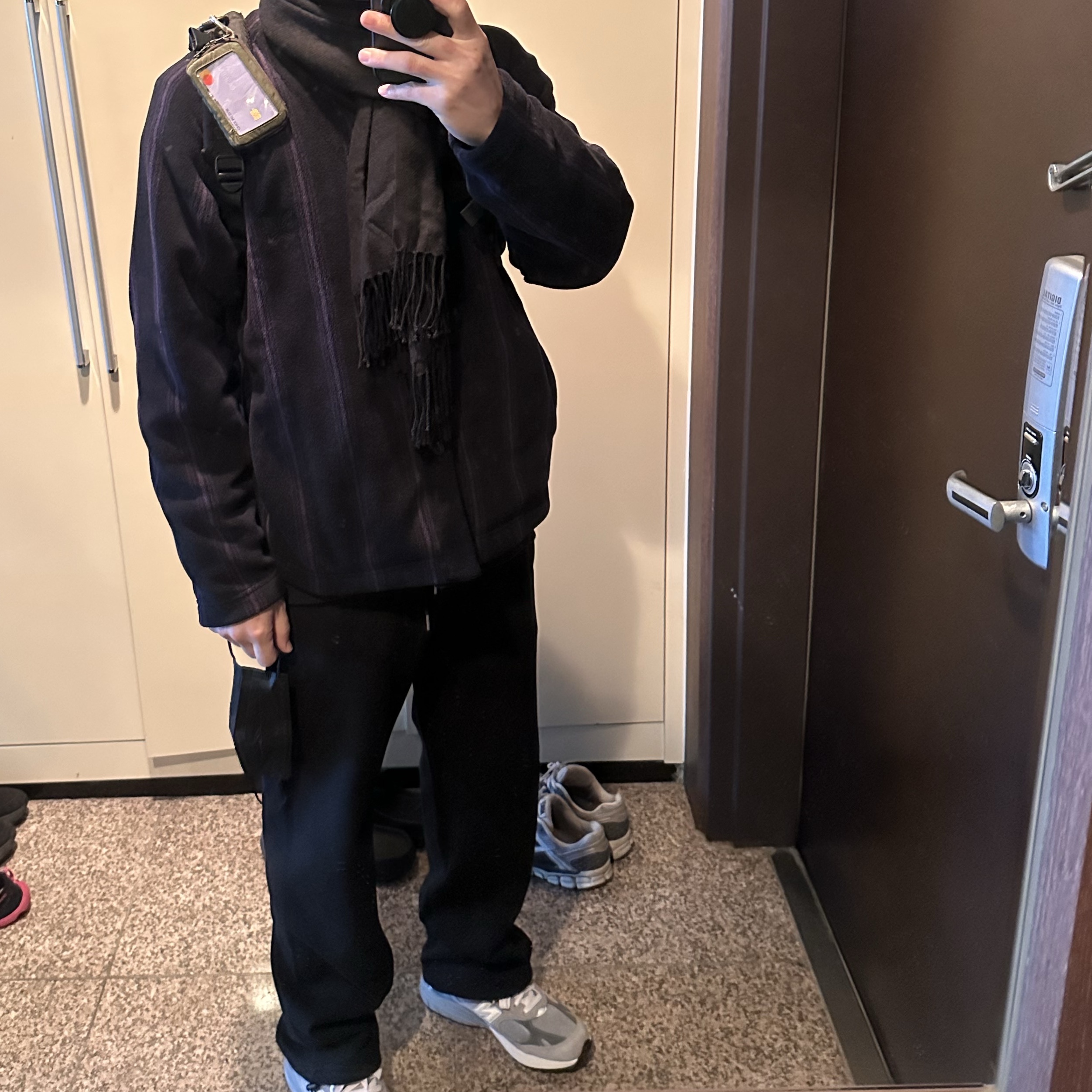 Uniqlo x Needles Fleece Oversized Cardigan Black - KR 착용 스타일