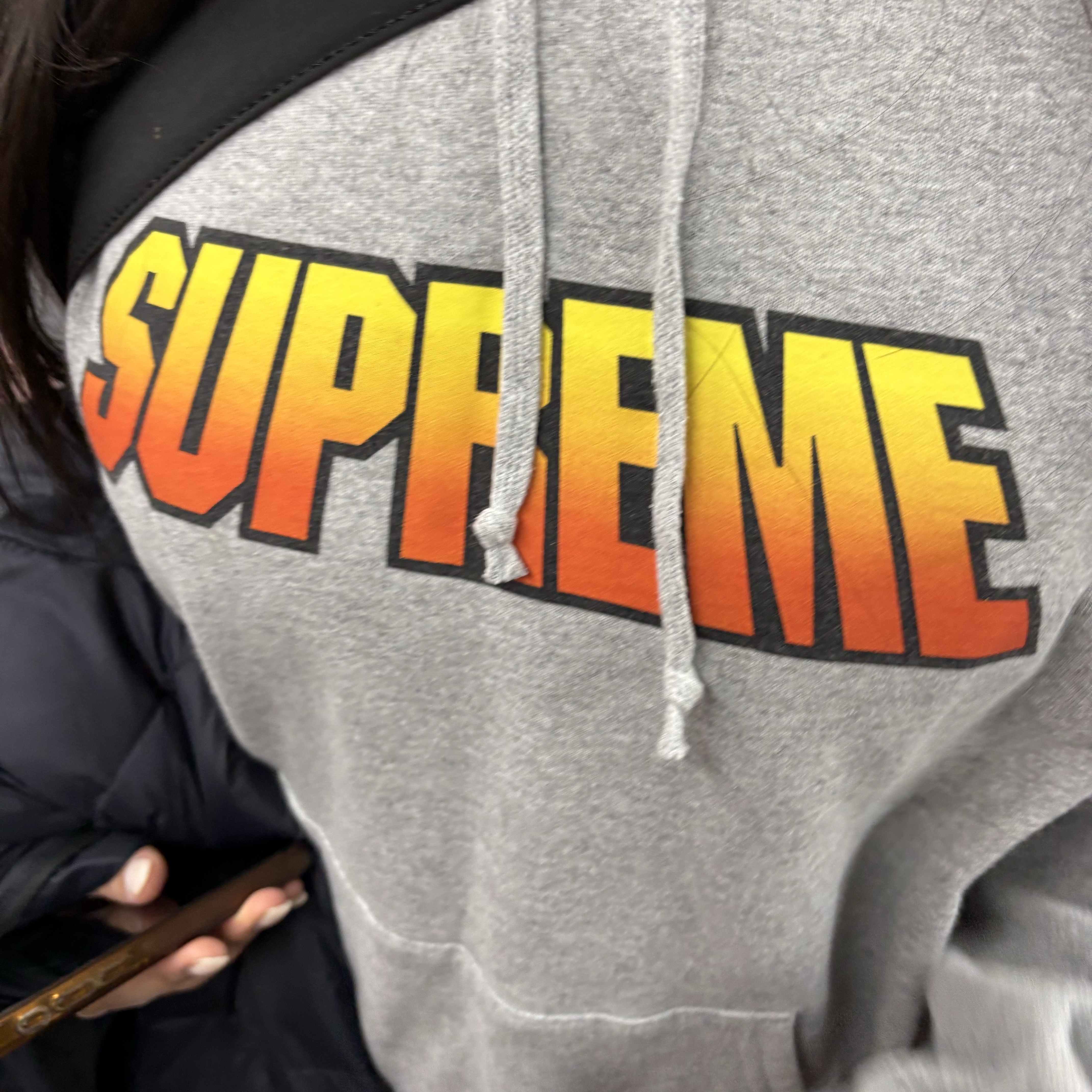 Supreme Gradient Hooded Sweatshirt Heather Grey - 24SS 착용 스타일