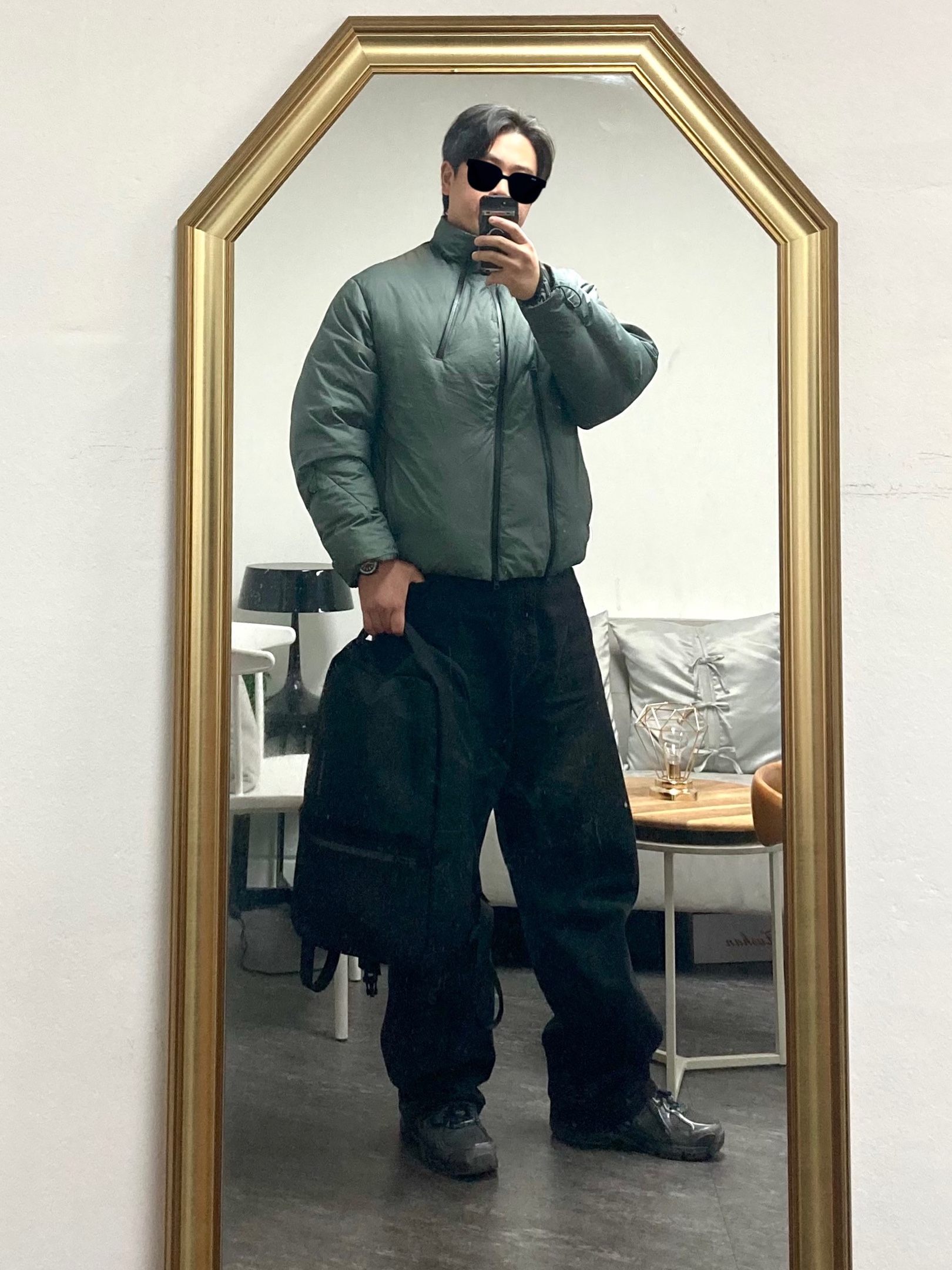 New Balance 740v2 Castlerock Terrarium, Carhartt WIP Robertson Denim Landon Pants Black Stone Washed 착용 스타일 - 2