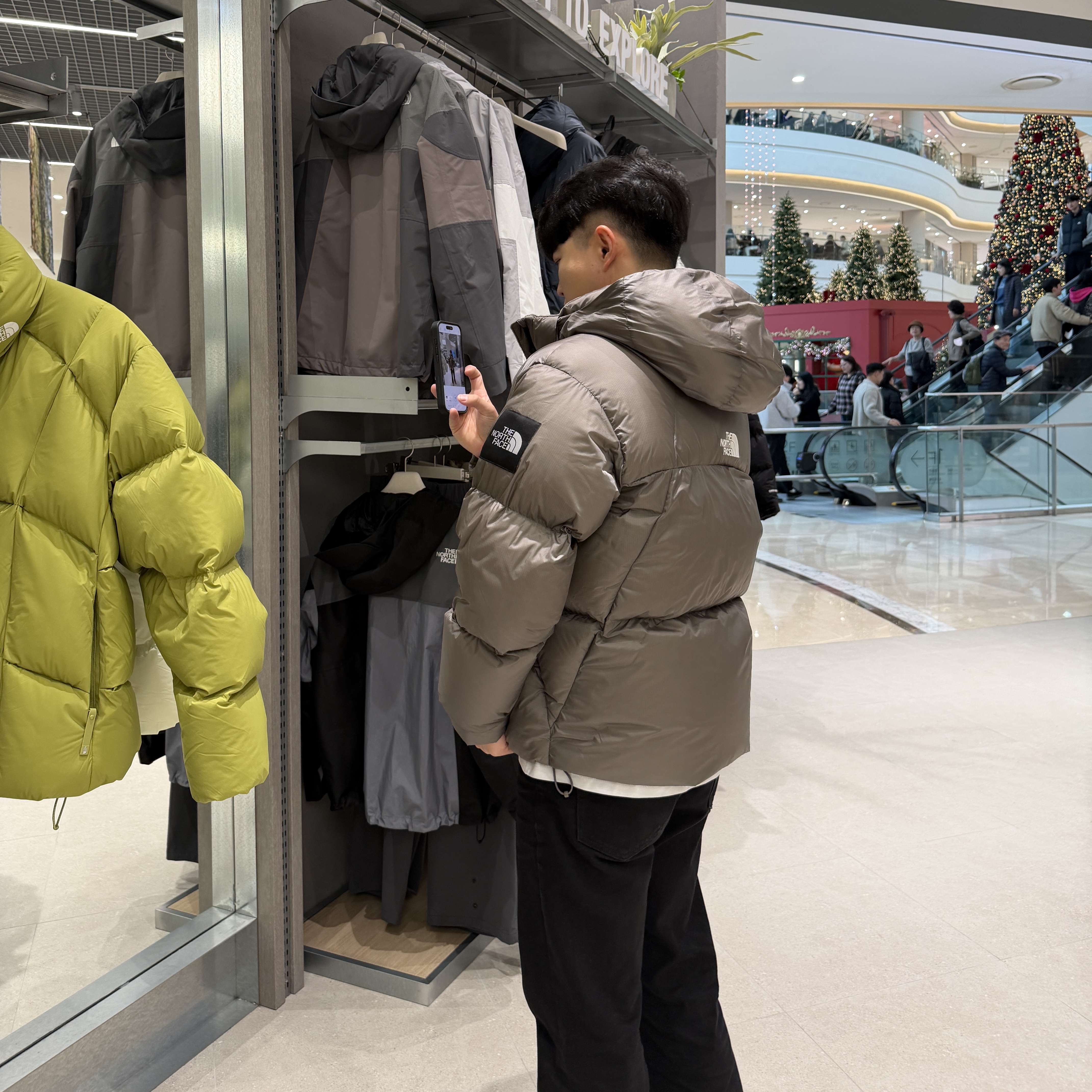 The North Face Project Down Jacket RDS Browne - 25FW 착용 스타일 - 1