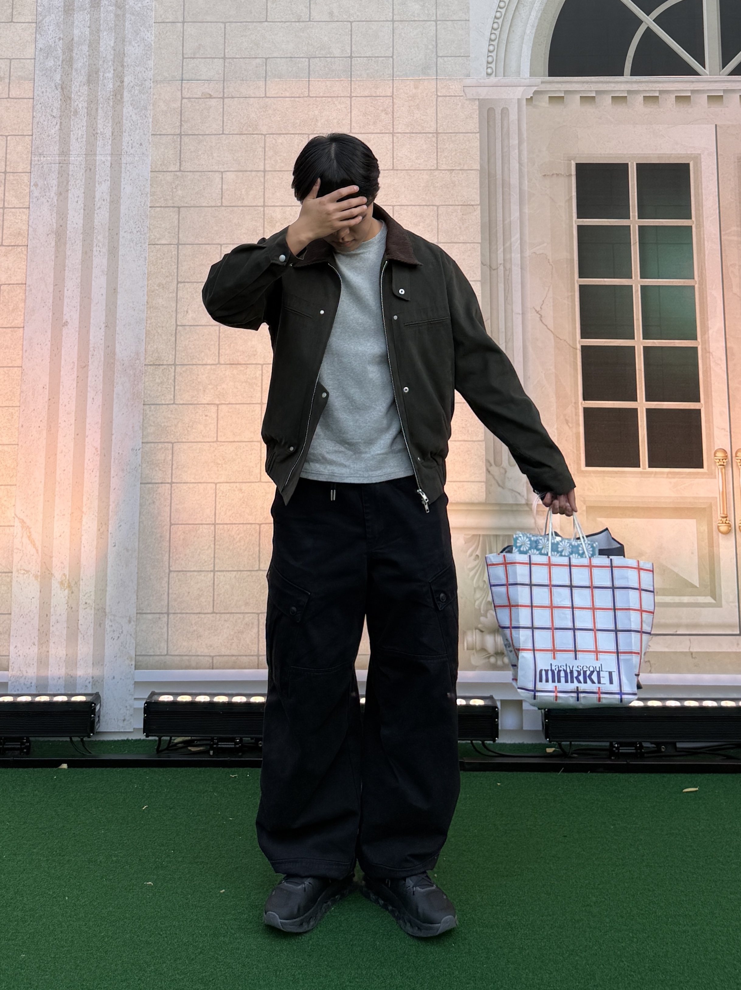 On Running x Post Archive Faction (Paf) Cloudmonster 2 Thorn Brown, On Running x Post Archive Faction (Paf) Cloudventure Peak All Black 착용 스타일 - 1