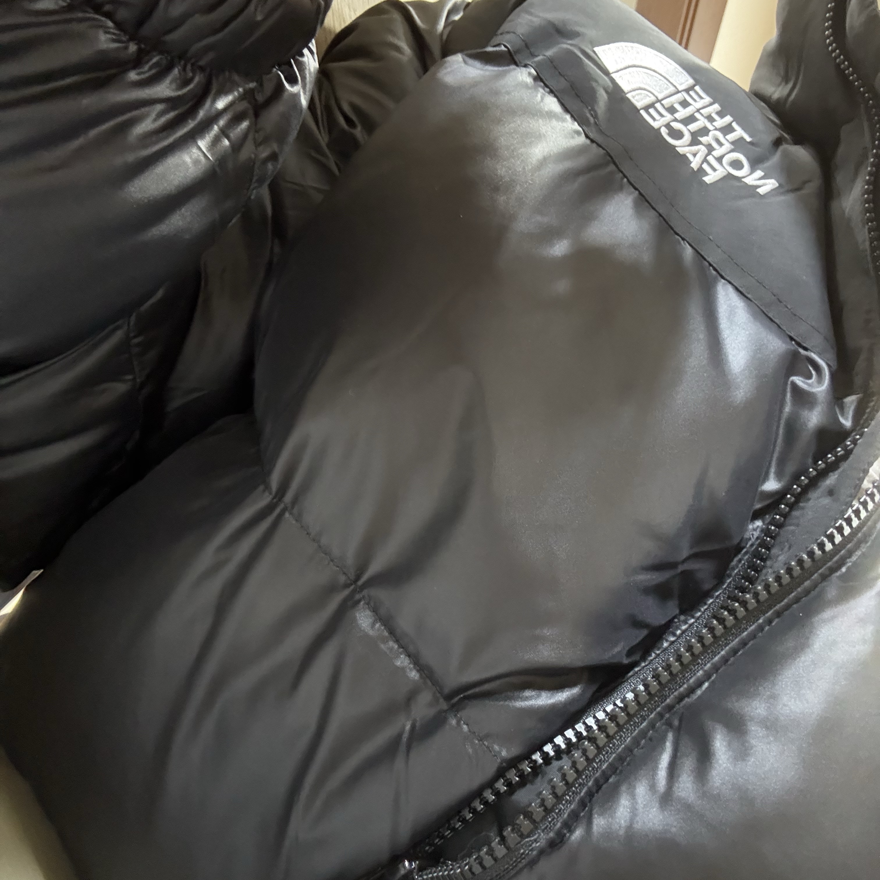 The North Face On Ball Jacket Black 착용 스타일