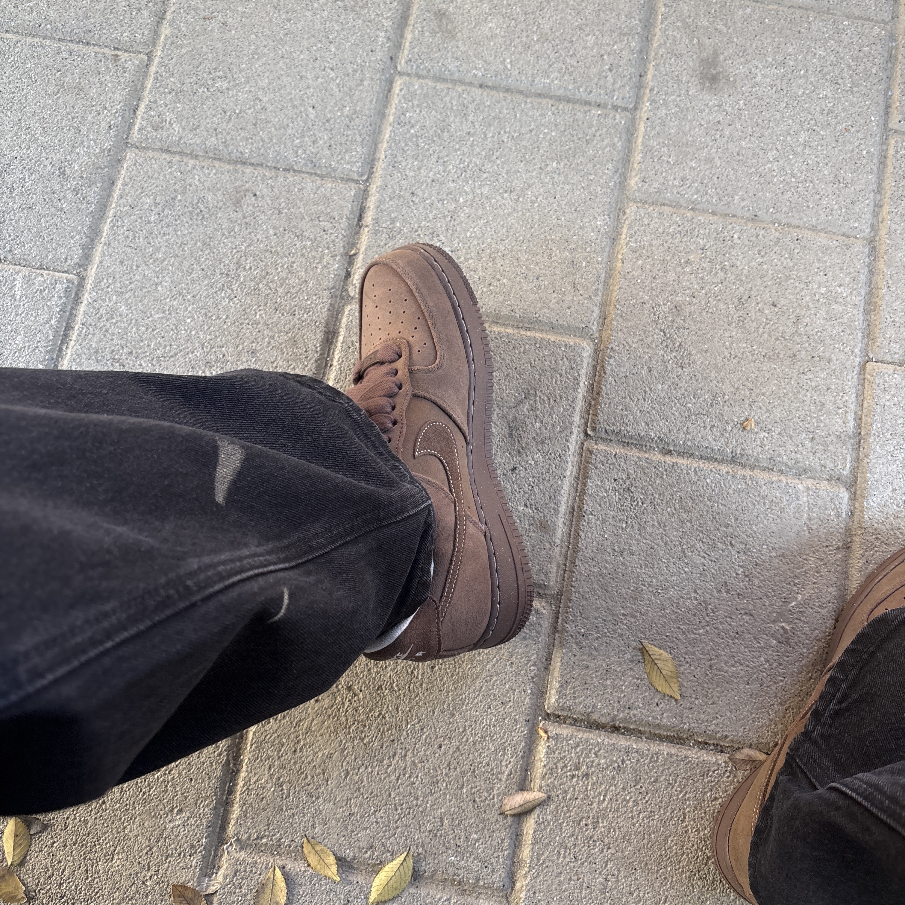 (W) Nike Air Force 1 '07 Cacao Wow 착용 스타일 - 2