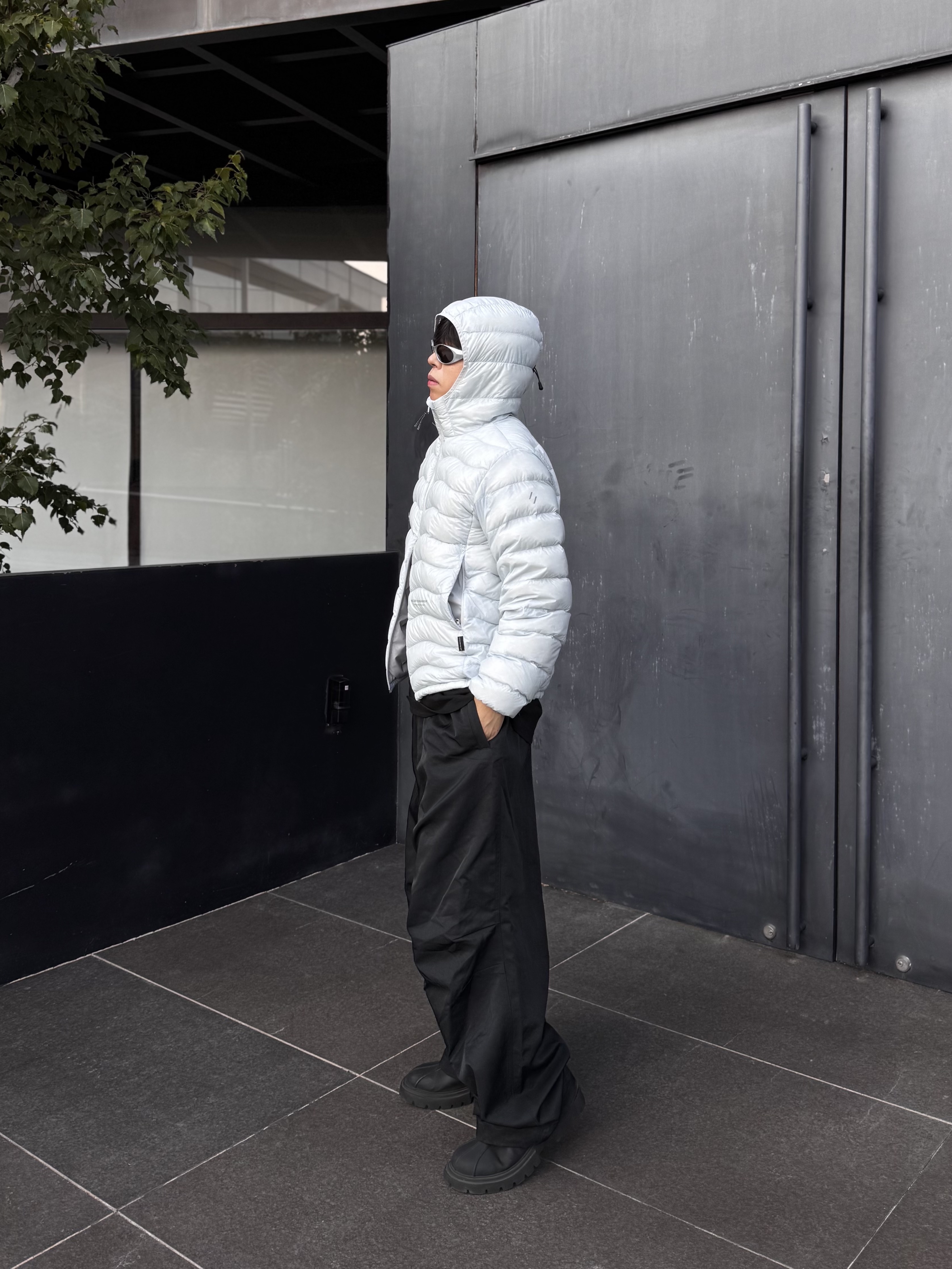 Nonnod Track Pants Black, Oakley Eye Jacket Redux Silver Frame Prizm Black Polarized Lenses High Bridge Fit 착용 스타일 - 1