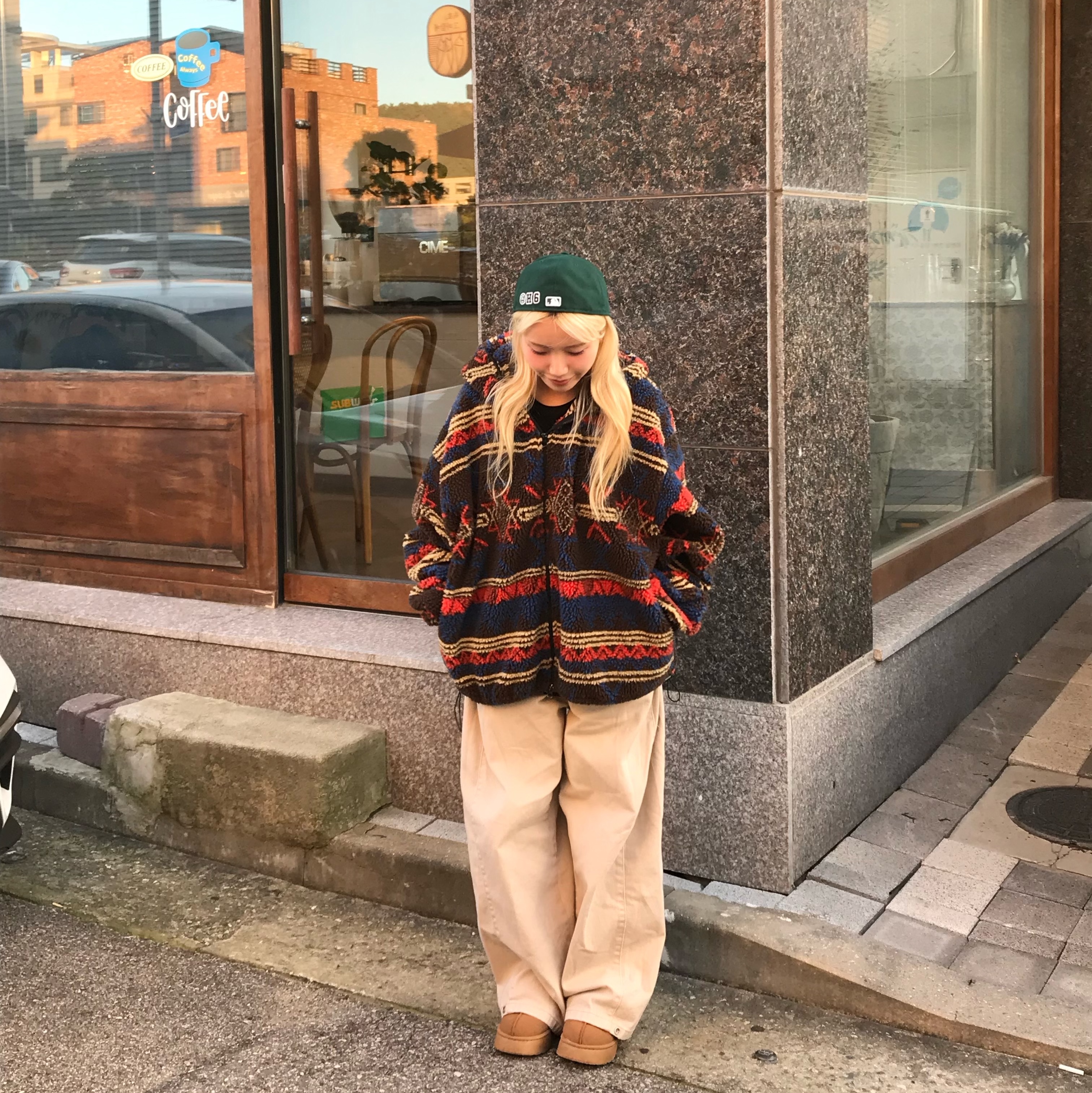 (W) UGG Tasman II Chestnut 착용 스타일 - 1