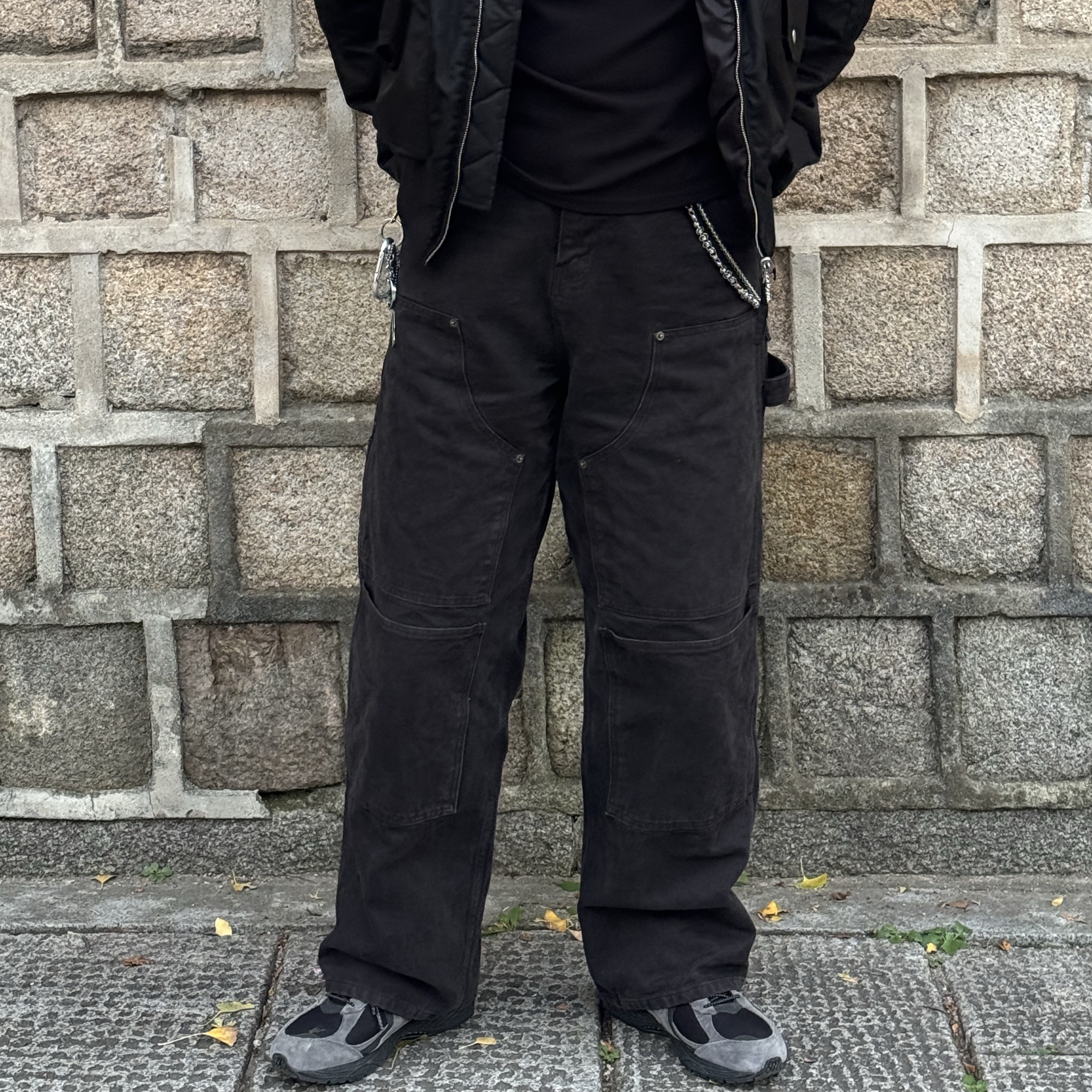 Aoiro Cutted Double Knee Pants Black Pearl, New Balance x JJJJound 2002R Gore-Tex Charcoal 착용 스타일 - 2