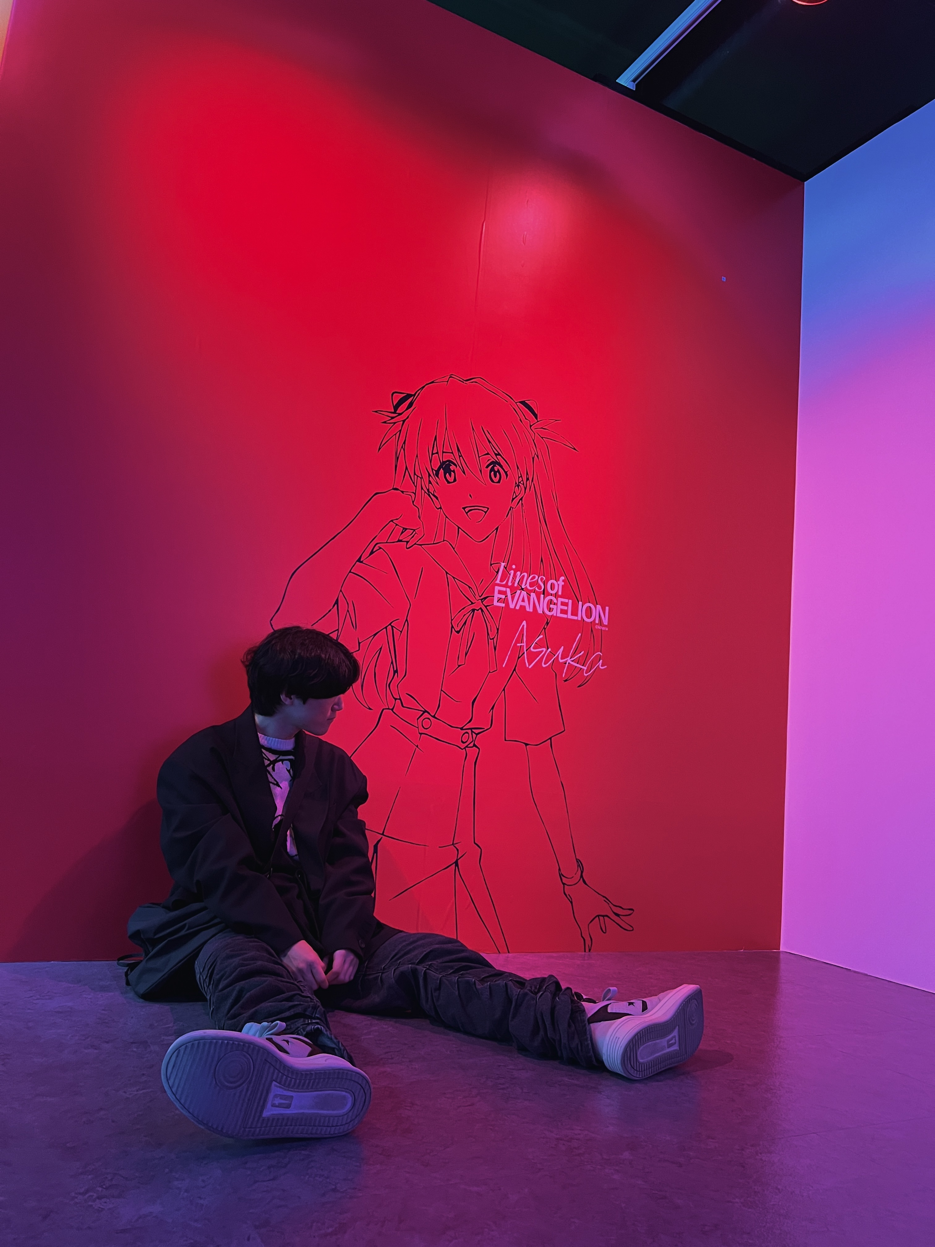 Mahagrid x Evangelion Asuka Jacquard Knit Ivory, Uniqlo U Drawstring Shoulder Bag Black 착용 스타일 - 1