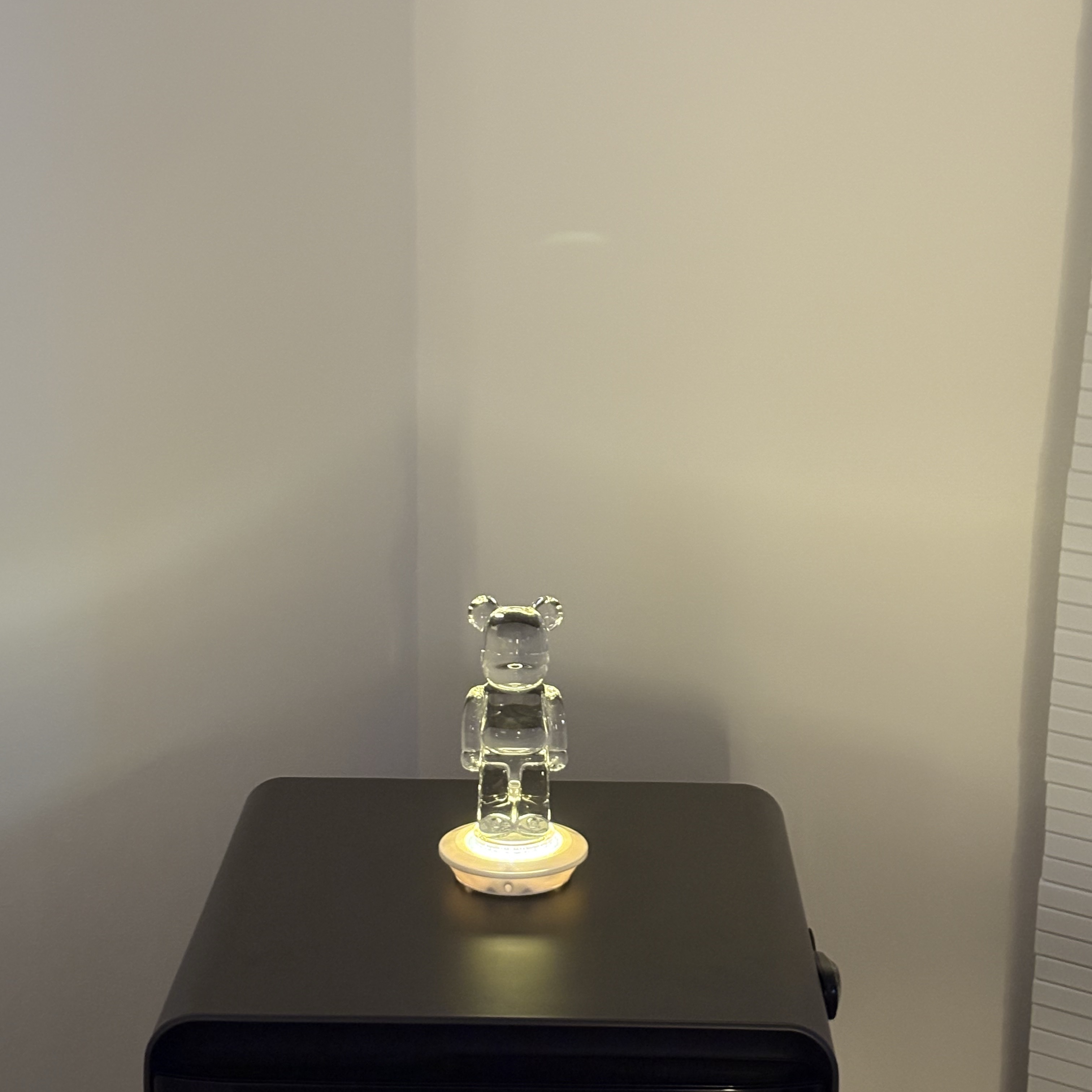 Bearbrick x Kaws Tension 1000%, Kaws x Squid Game Chul-Su Vinyl Figure Coloured 착용 스타일 - 7