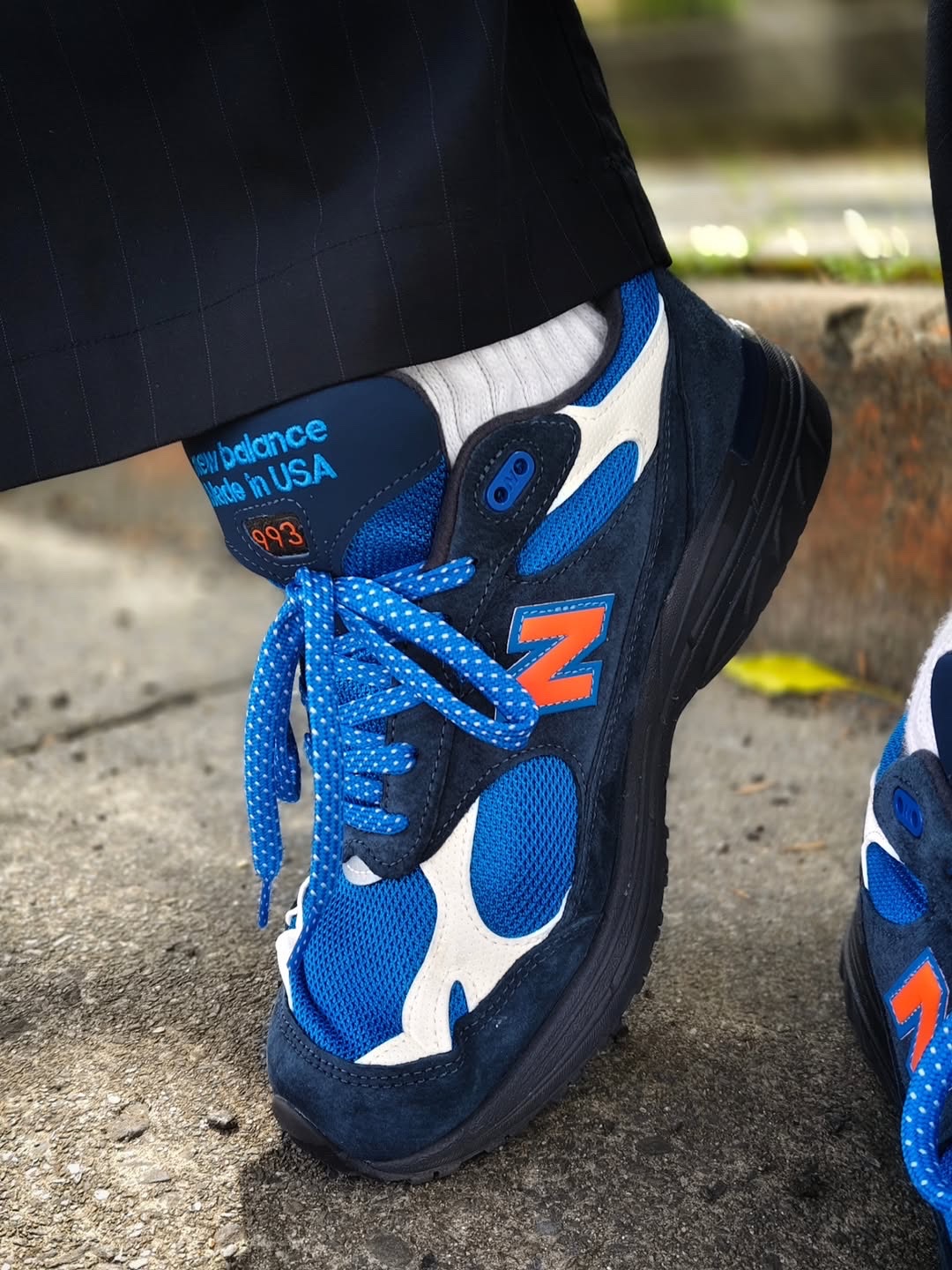 New Balance x Kith x Madison Square Garden 993 Made in USA Navy Princess Blue 착용 스타일 - 8