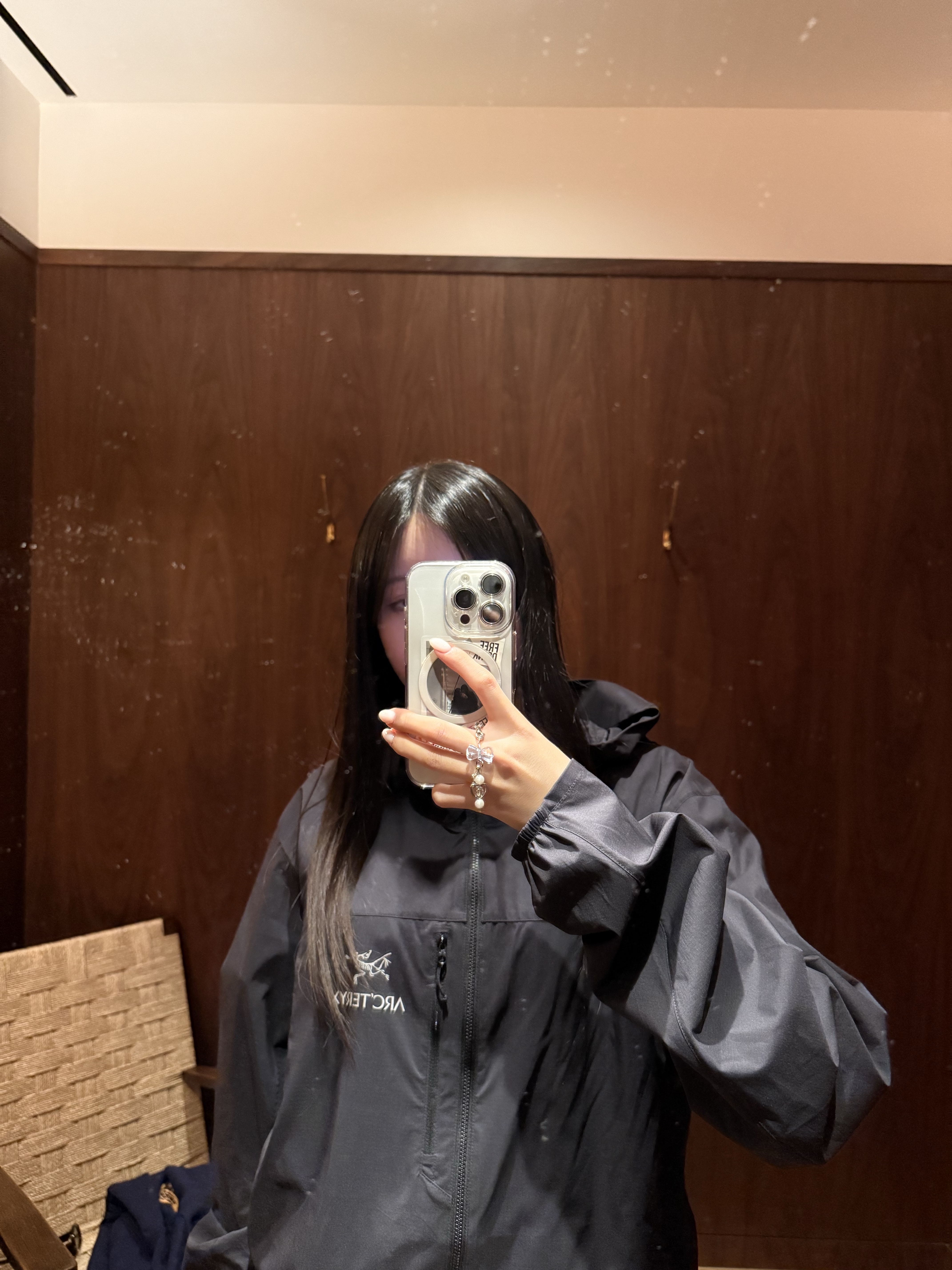 Arc'teryx Squamish Hoody Black 착용 스타일 - 2