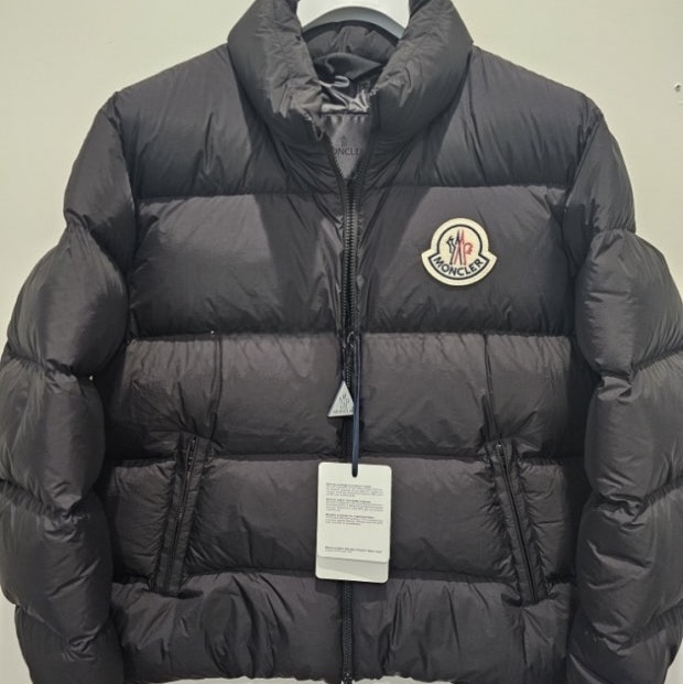 Moncler Citala Short Down Jacket Black - 24FW 착용 스타일