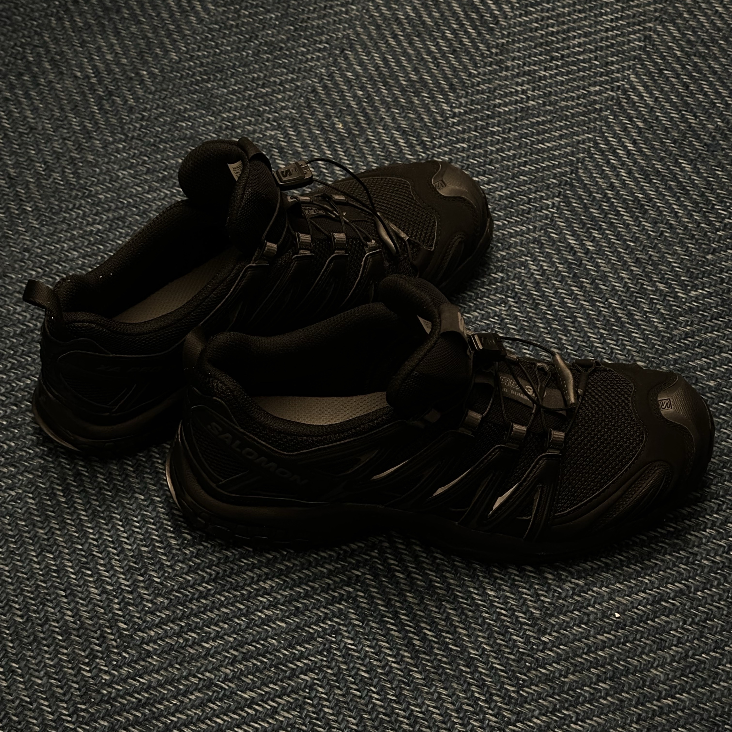 Salomon XA Pro 3D Black Magnet 착용 스타일